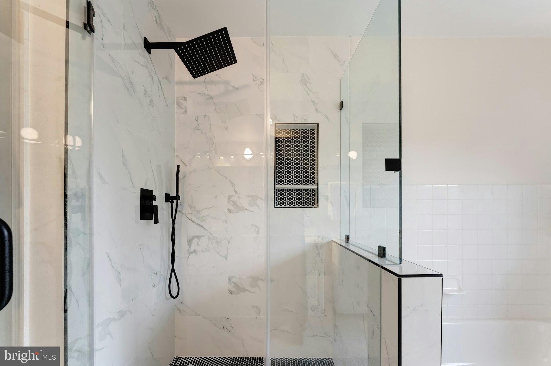 FARMWELL HUNT - Residential