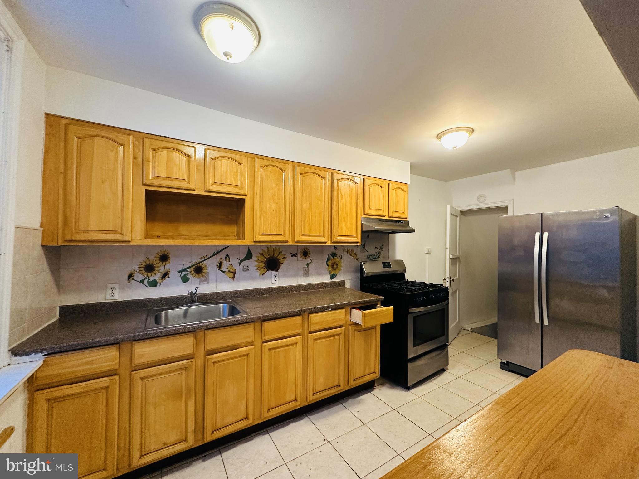 PHILADELPHIA (NORTHEAST) - Residential