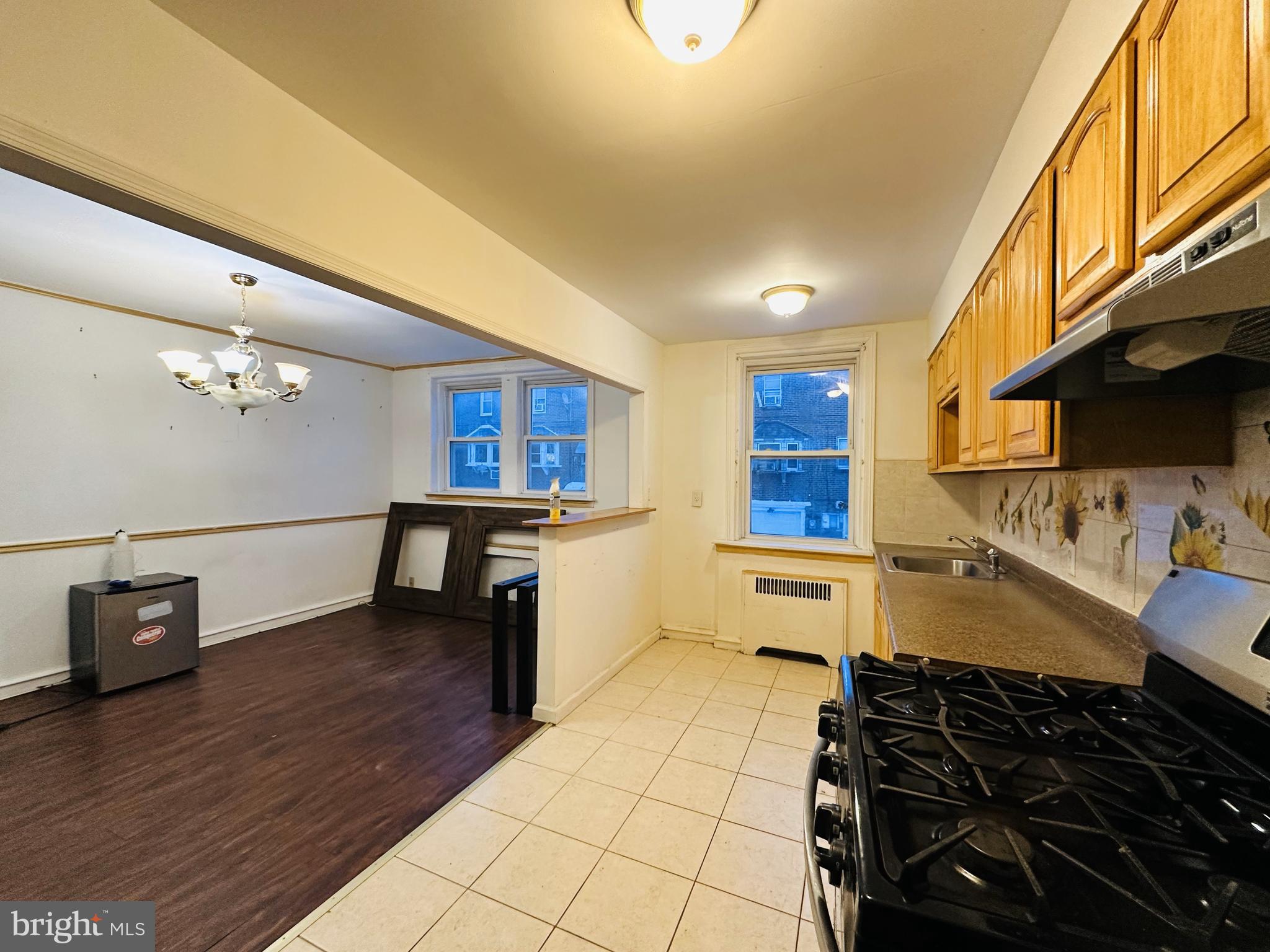PHILADELPHIA (NORTHEAST) - Residential