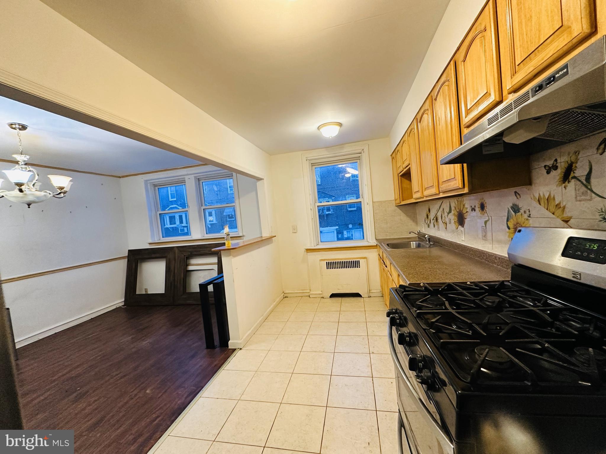 PHILADELPHIA (NORTHEAST) - Residential