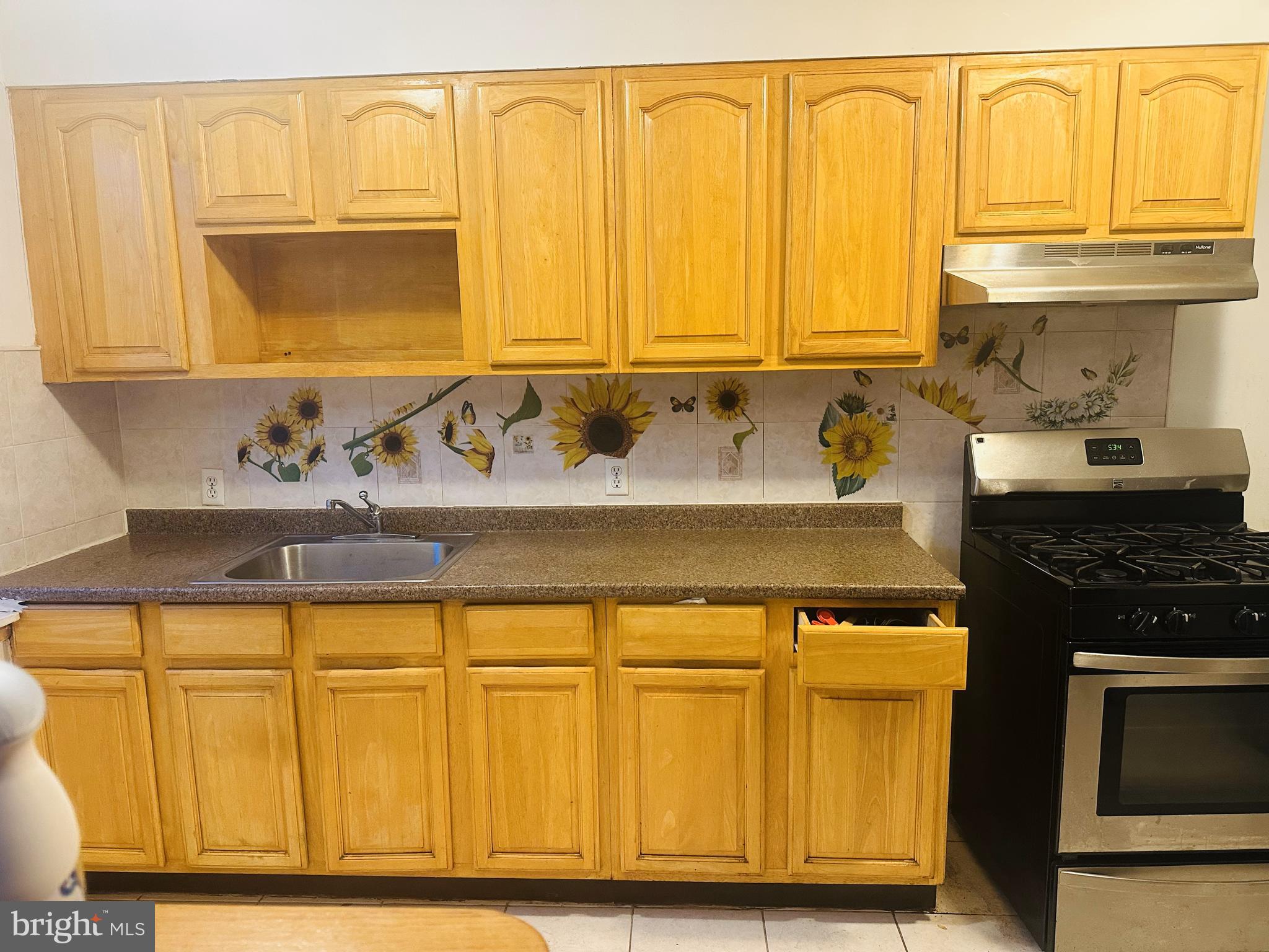 PHILADELPHIA (NORTHEAST) - Residential