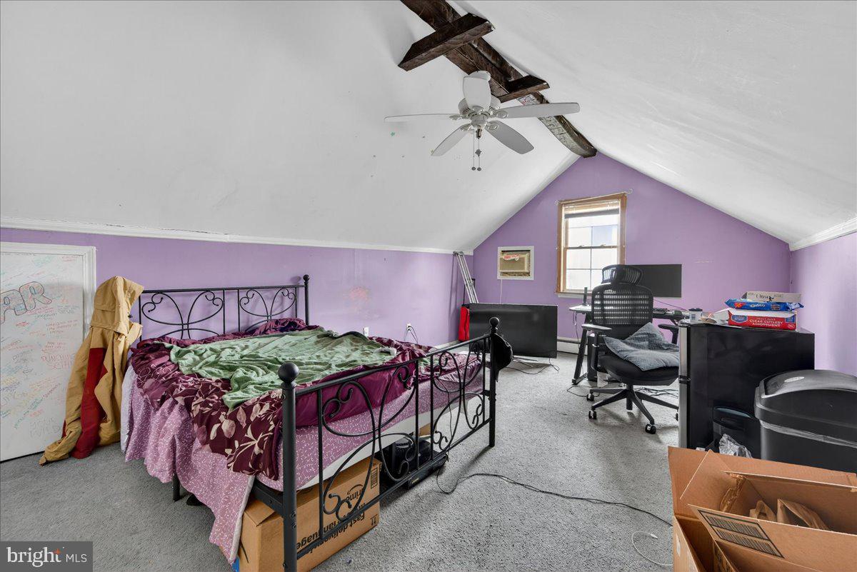 HEDGEROW WOODS - Residential