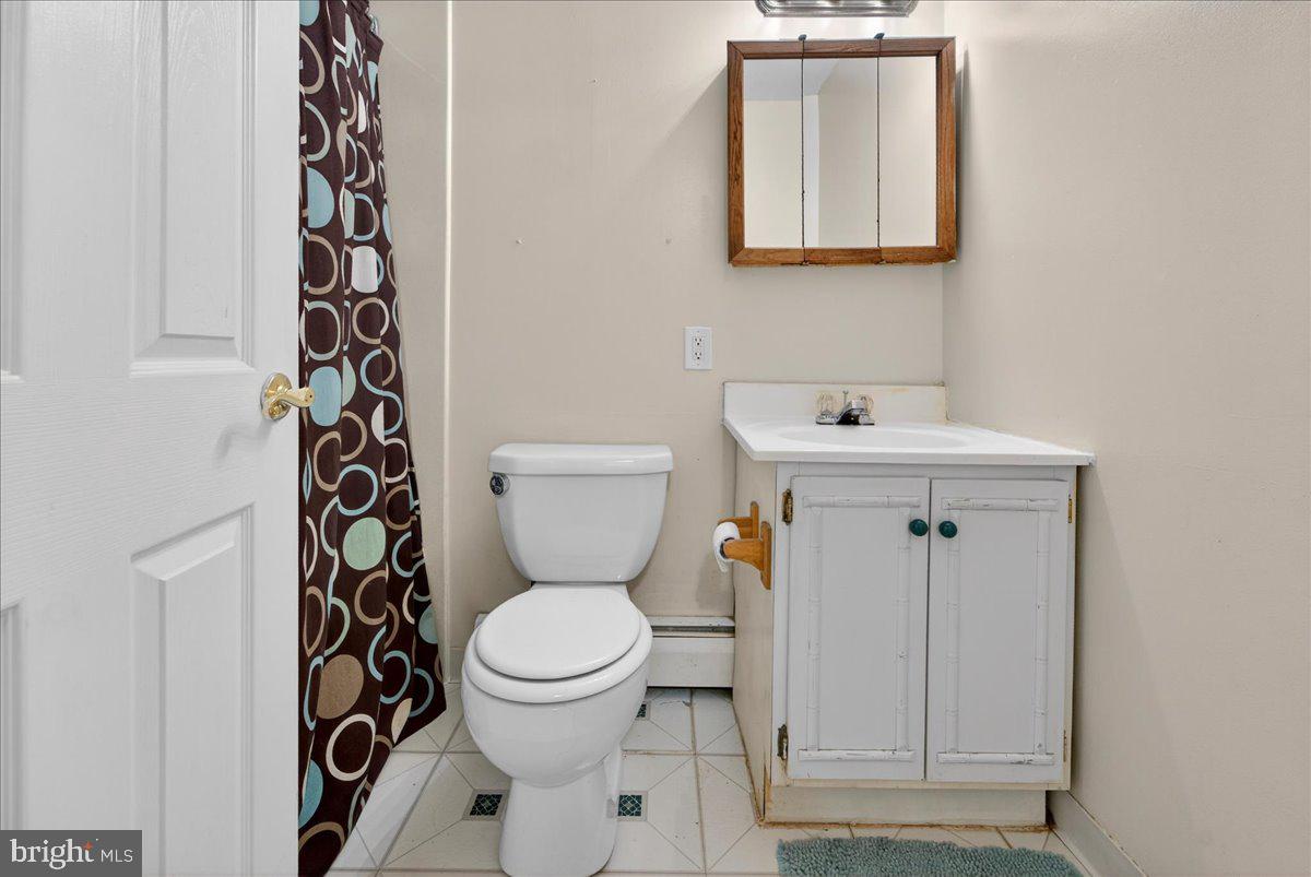 HEDGEROW WOODS - Residential