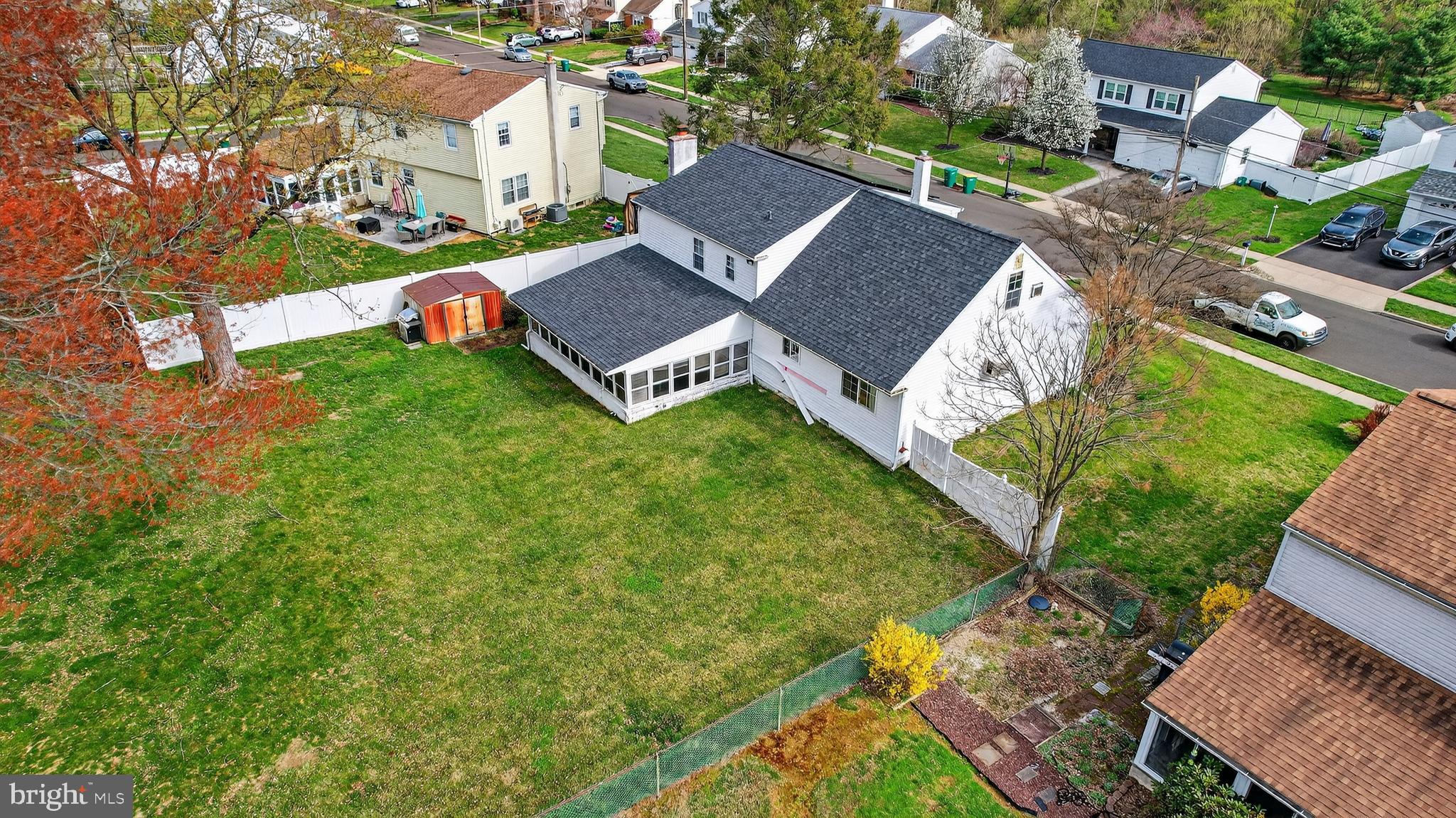 HEDGEROW WOODS - Residential