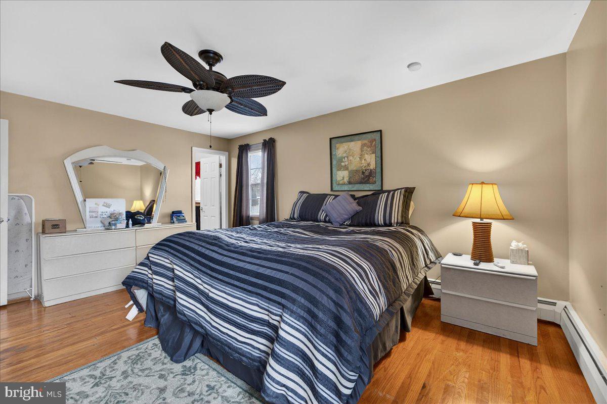 HEDGEROW WOODS - Residential