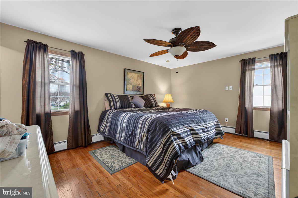 HEDGEROW WOODS - Residential