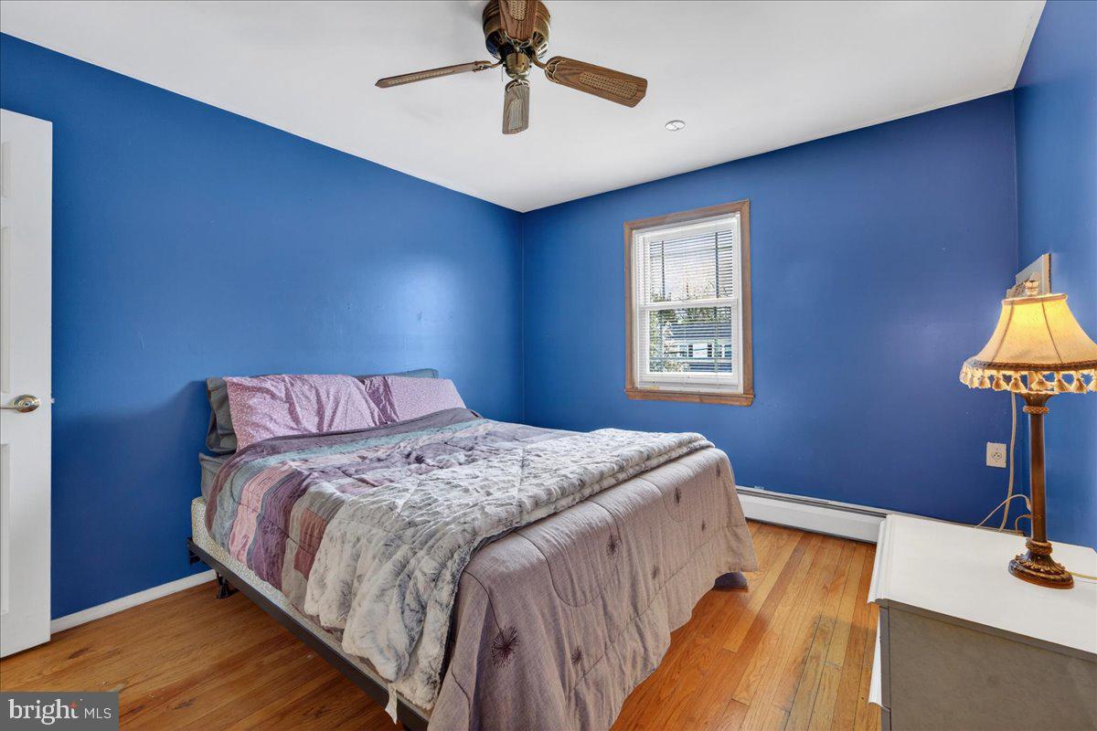 HEDGEROW WOODS - Residential