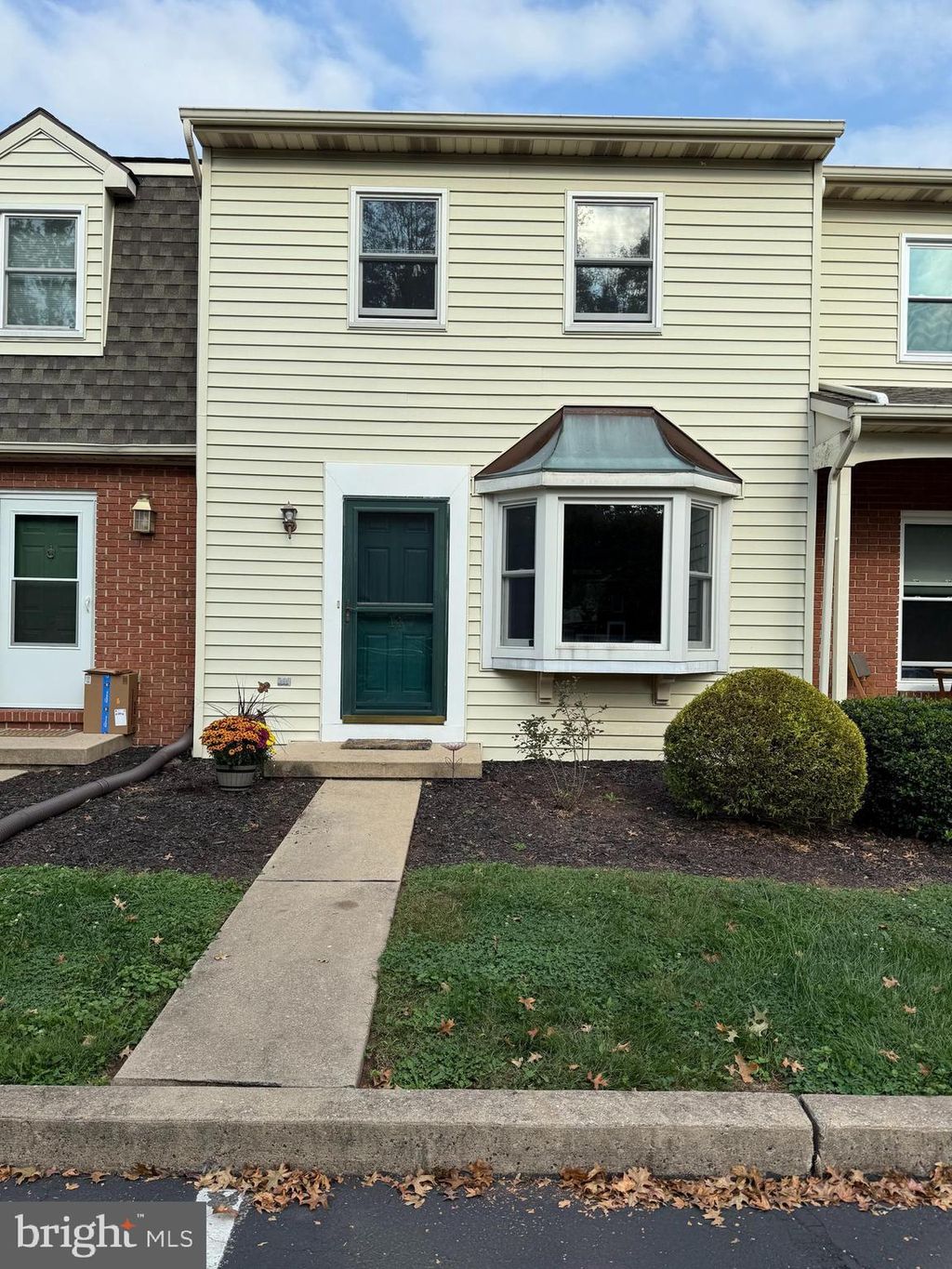 Photo of 14 Garden Court, ELIZABETHTOWN, PA 17022 (MLS # PADA2050416)