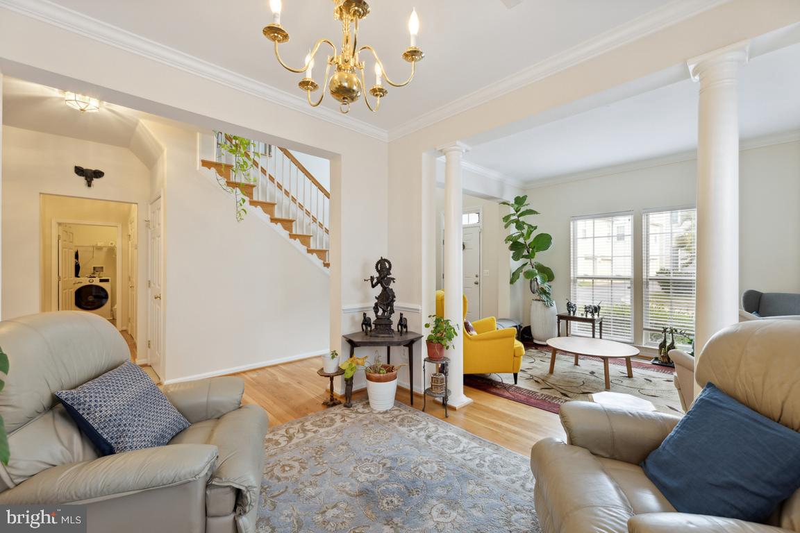 LORTON TOWN CNTR LANDBAY - Residential Lease