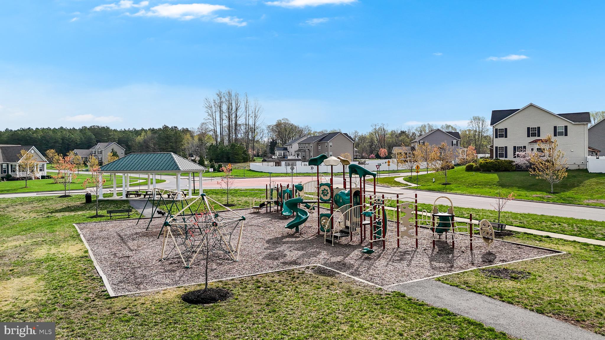 OAKLAND HALL - Residential