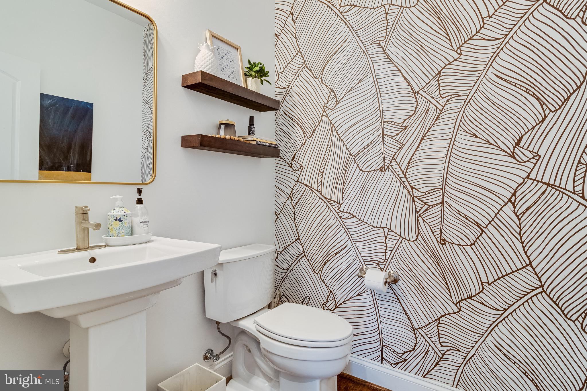 OAKLAND HALL - Residential