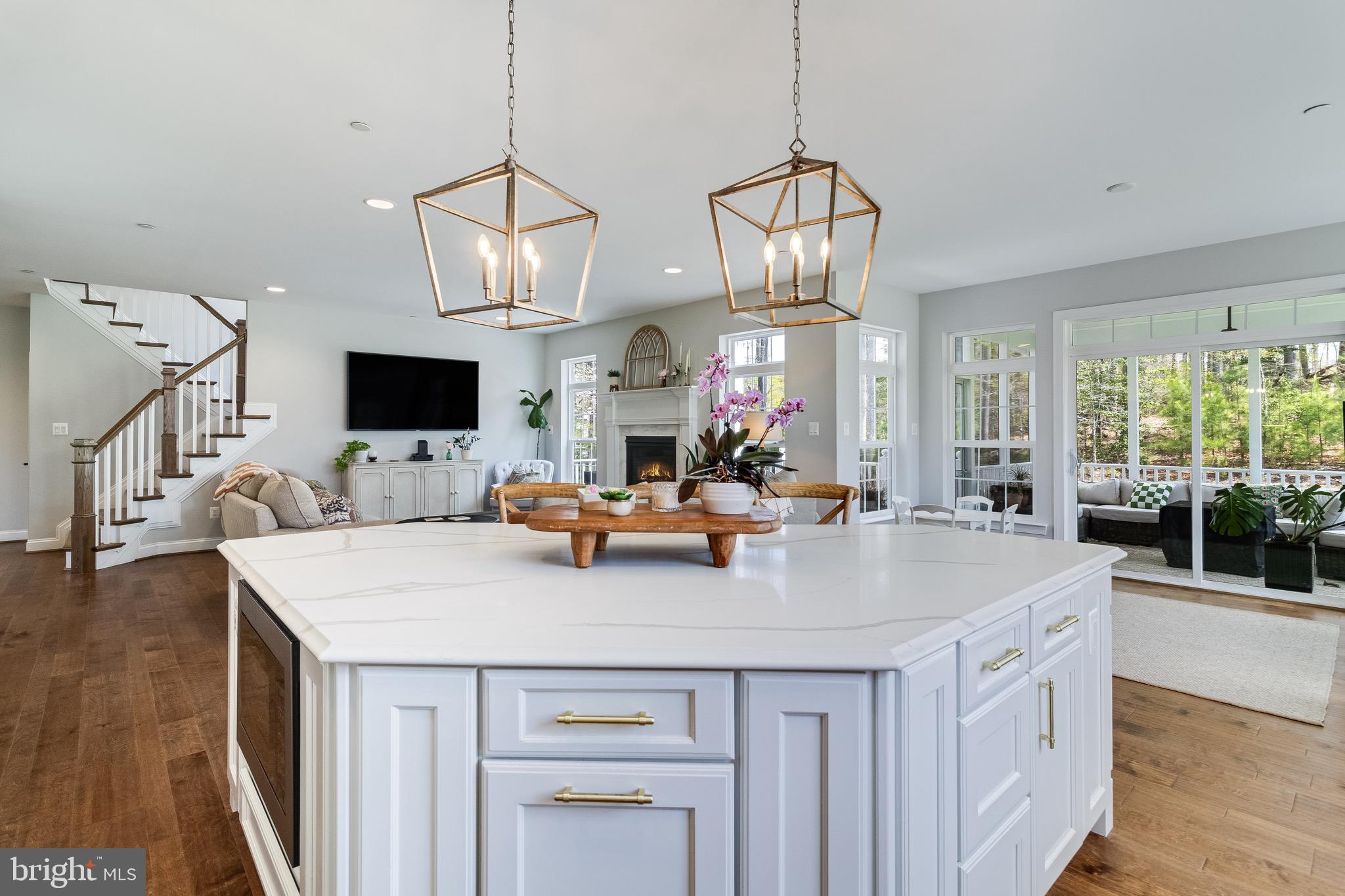 OAKLAND HALL - Residential