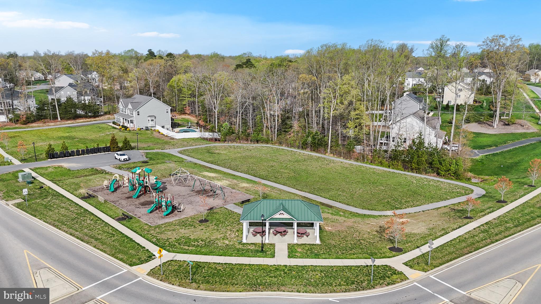 OAKLAND HALL - Residential