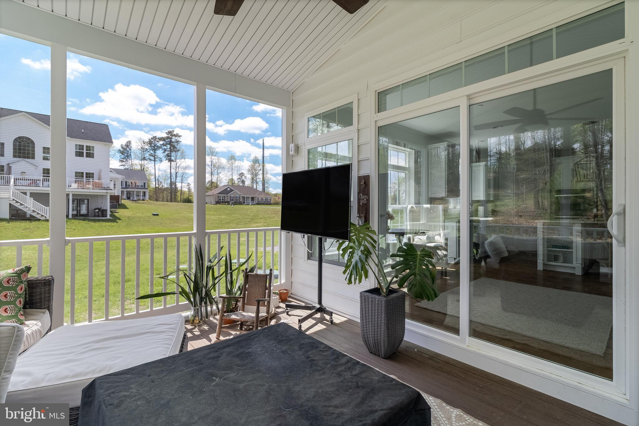 OAKLAND HALL - Residential