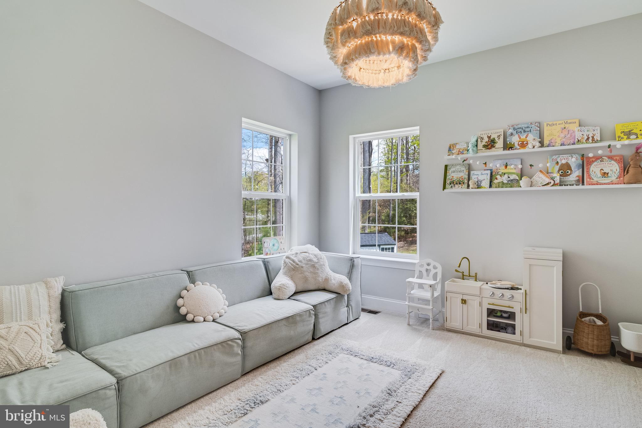 OAKLAND HALL - Residential