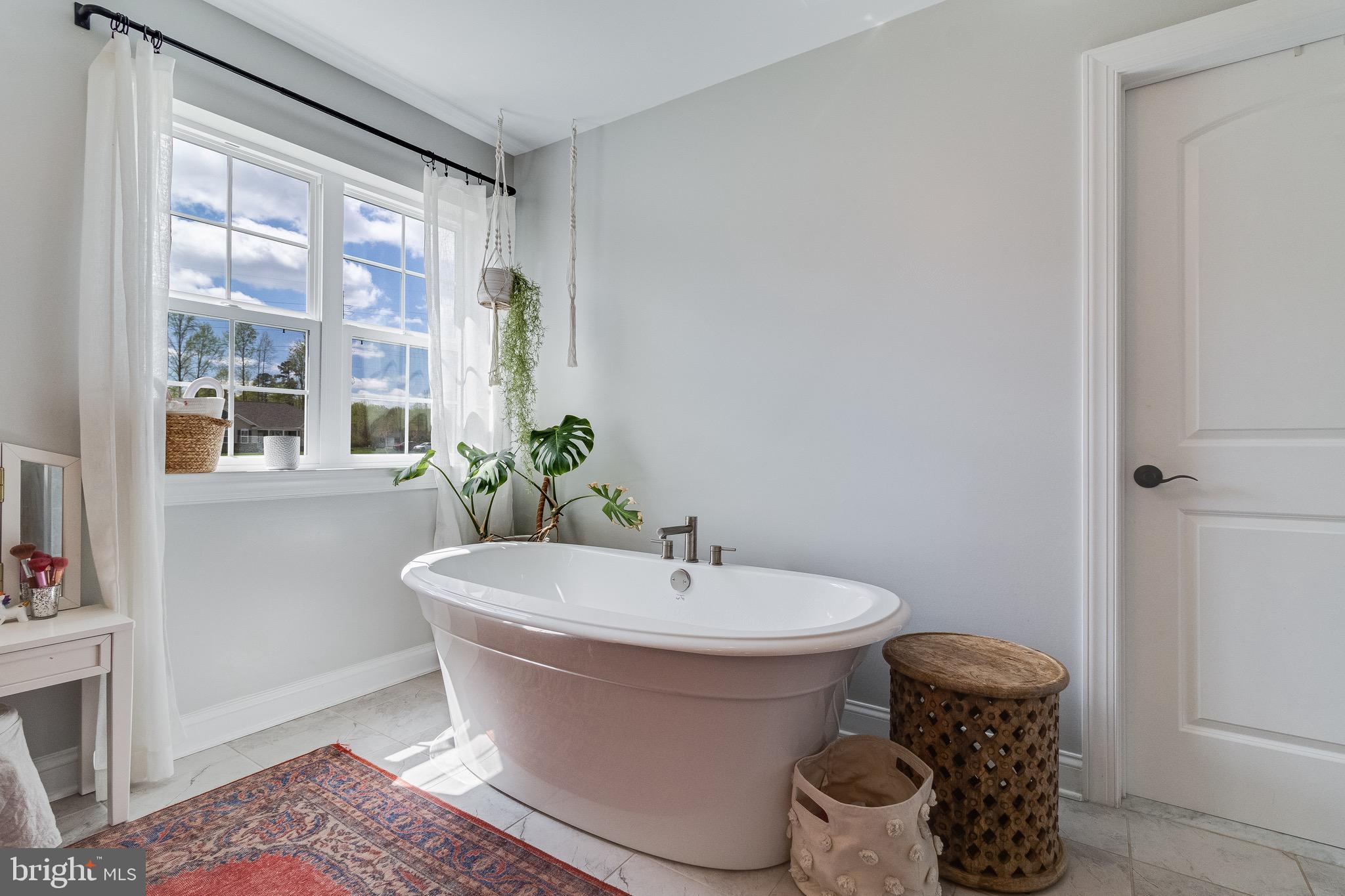 OAKLAND HALL - Residential