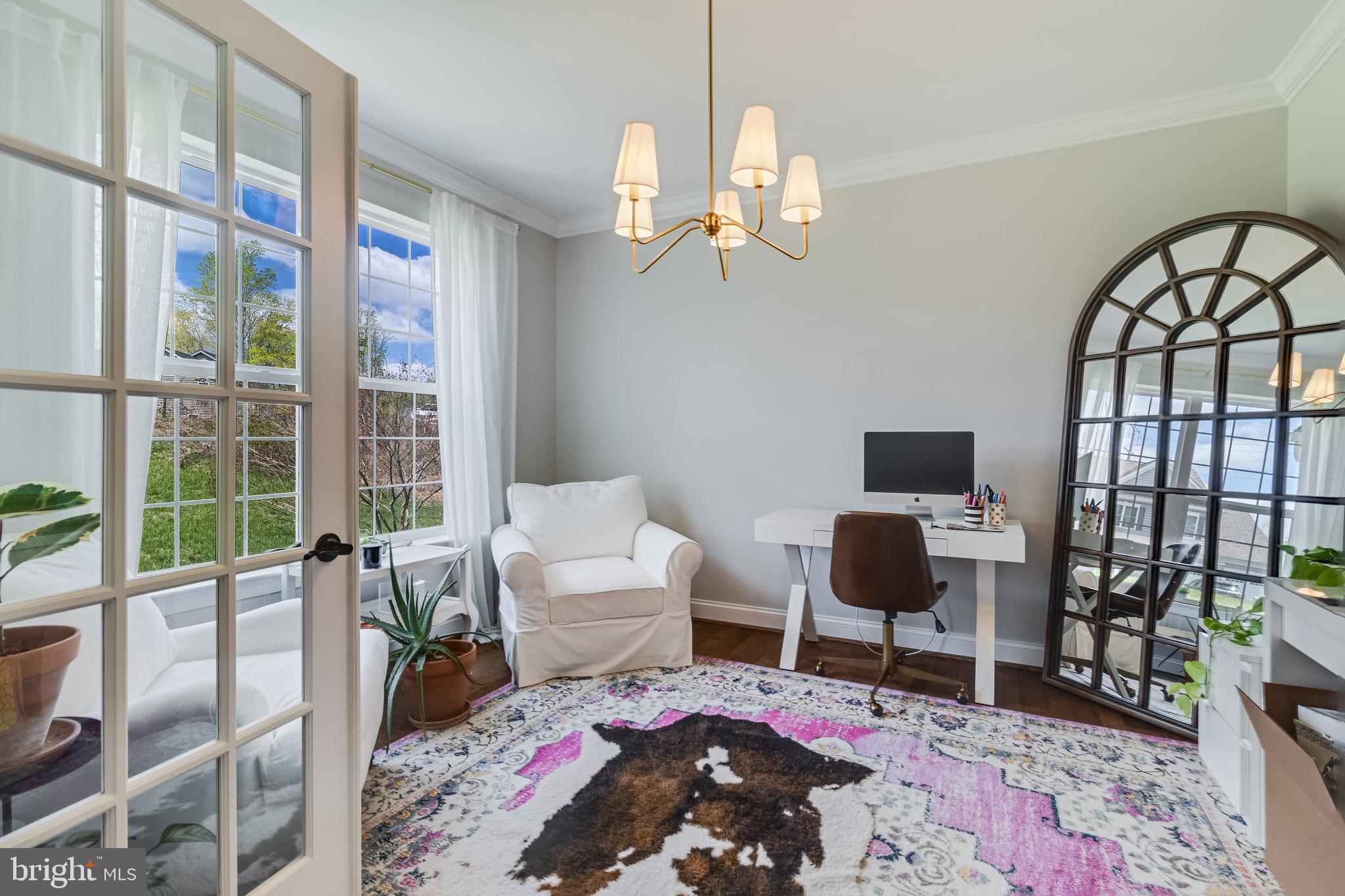 OAKLAND HALL - Residential