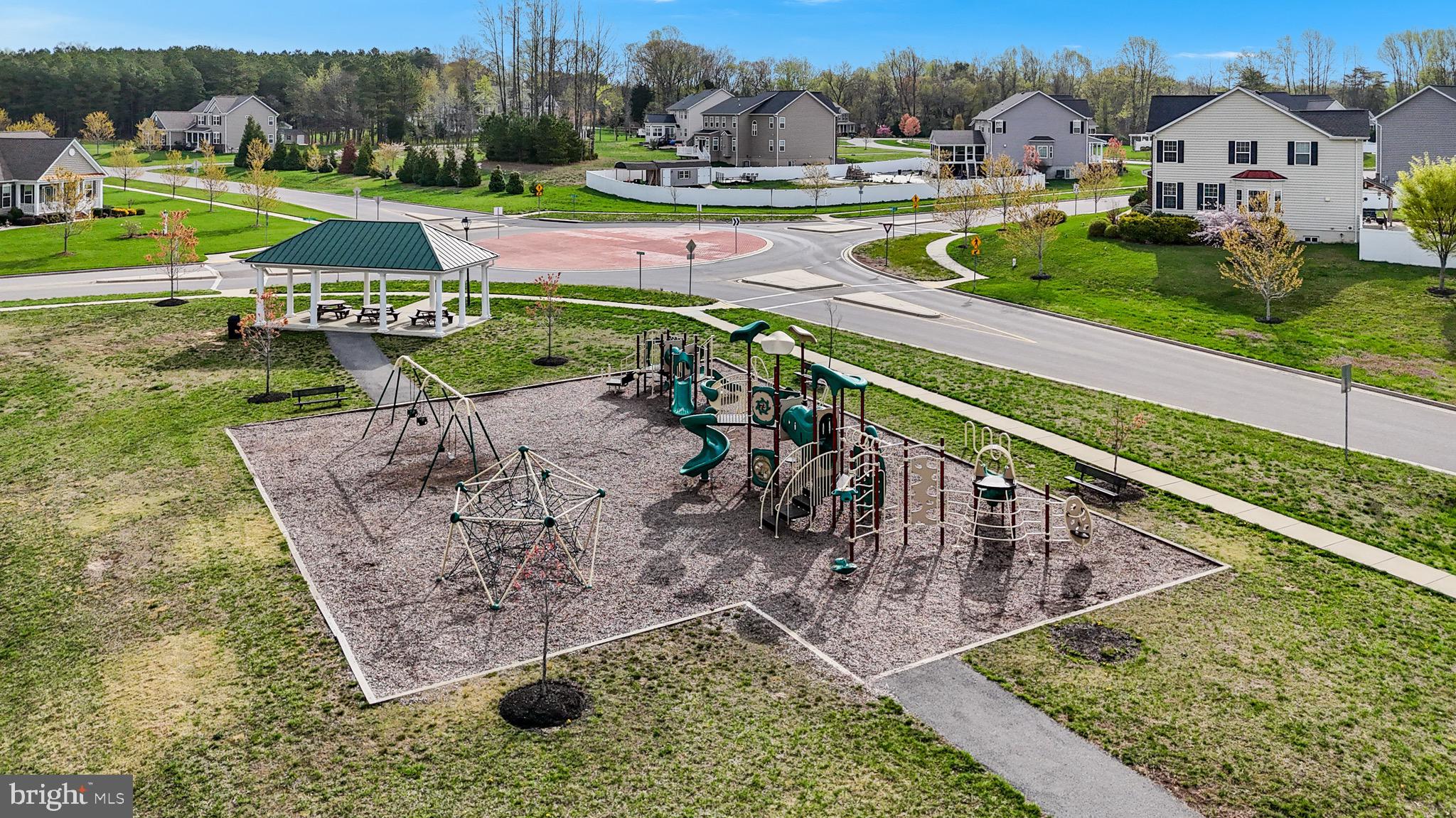 OAKLAND HALL - Residential