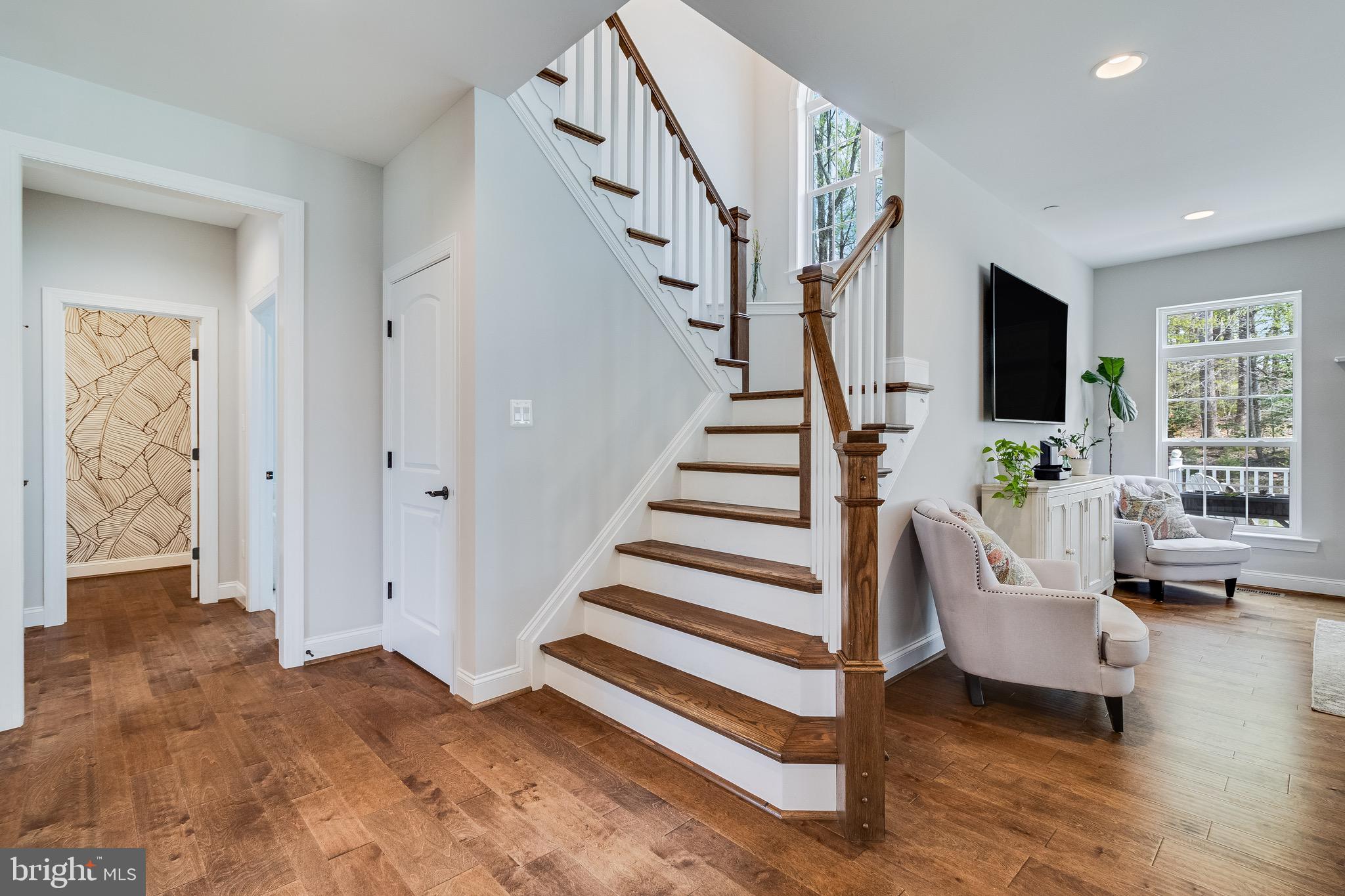 OAKLAND HALL - Residential