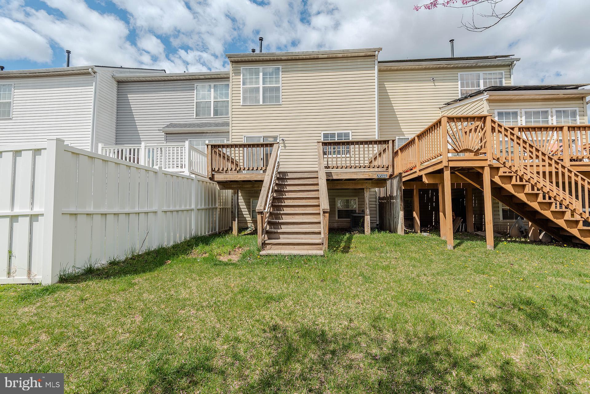 SEVEN OAKS - Residential