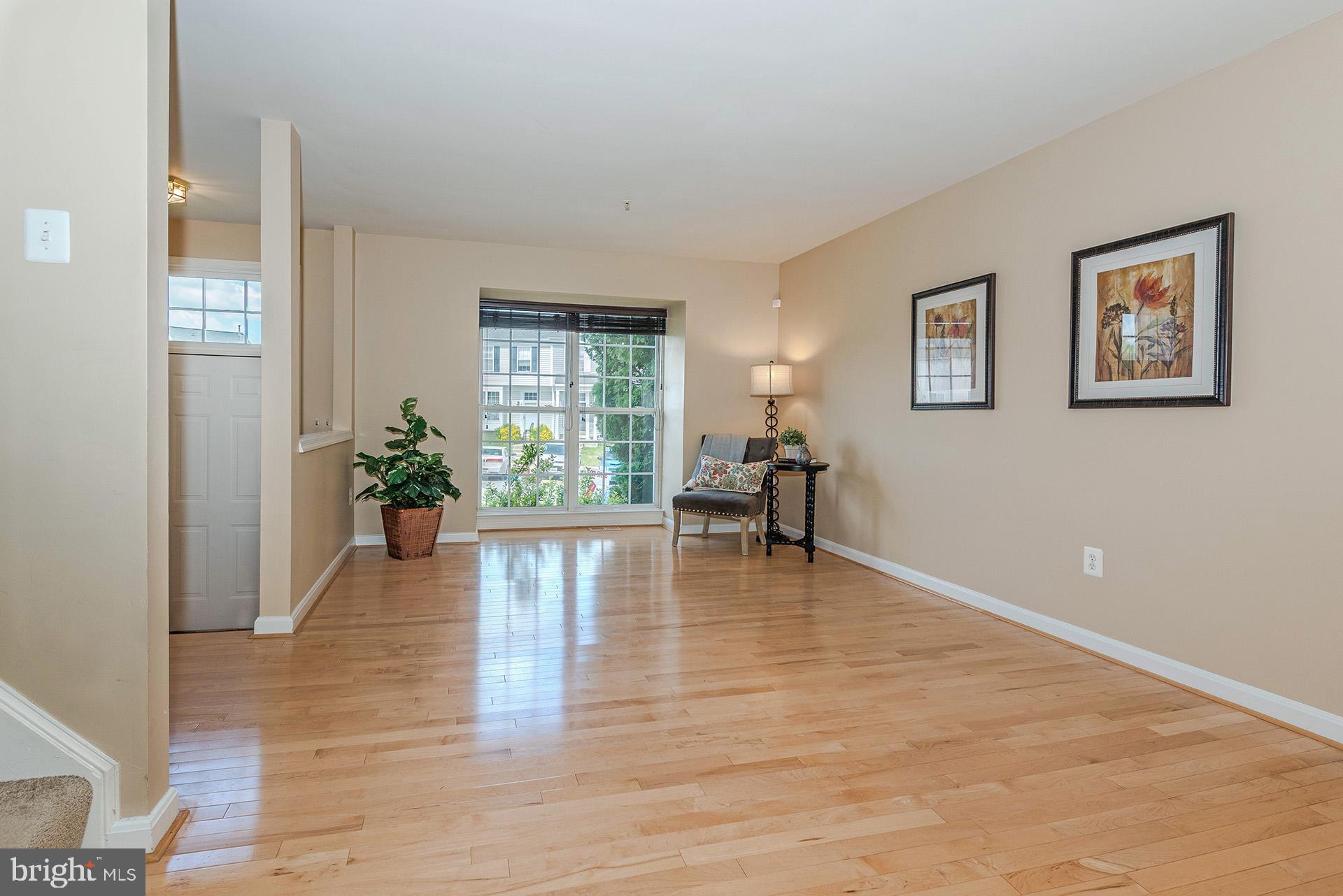 SEVEN OAKS - Residential