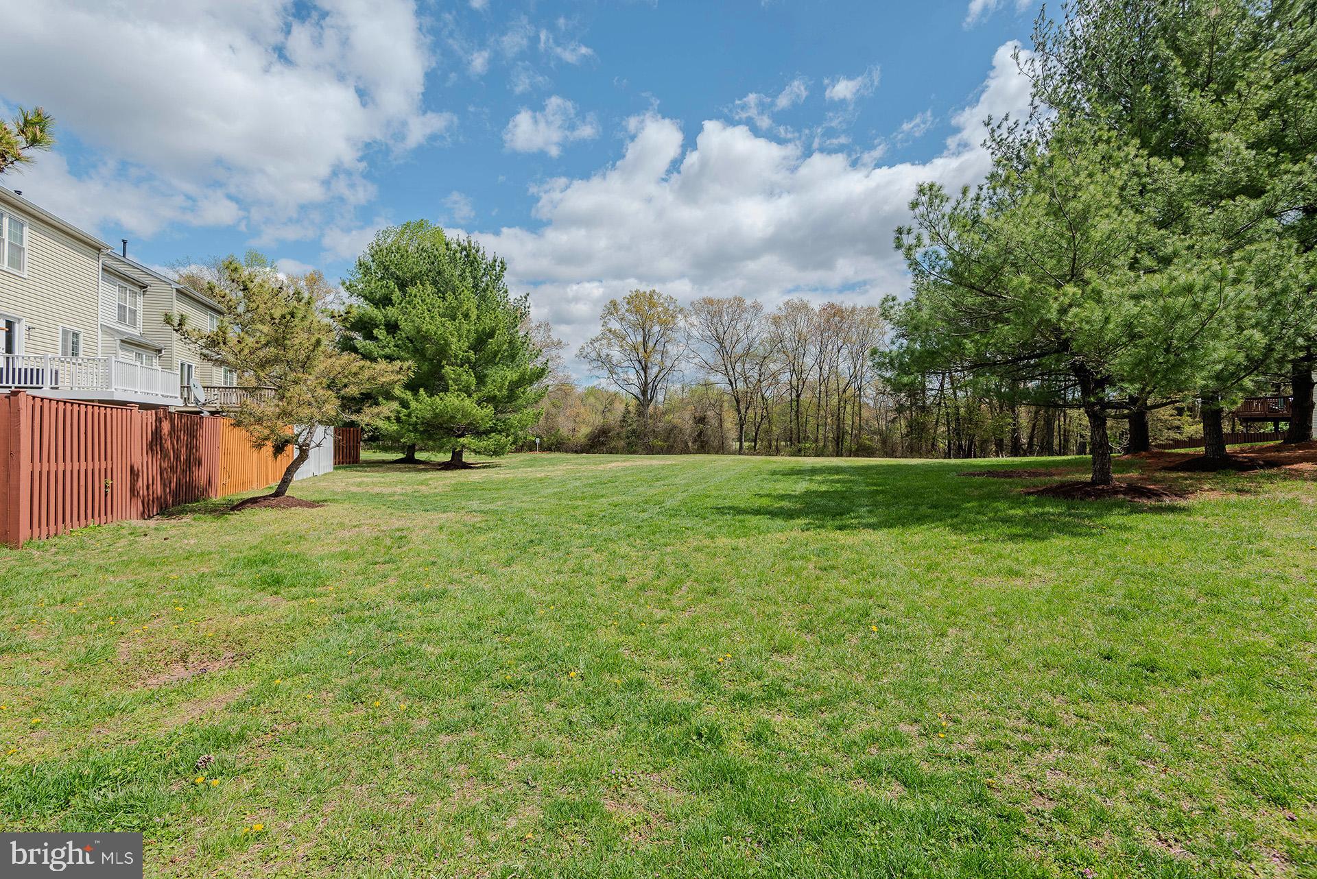 SEVEN OAKS - Residential