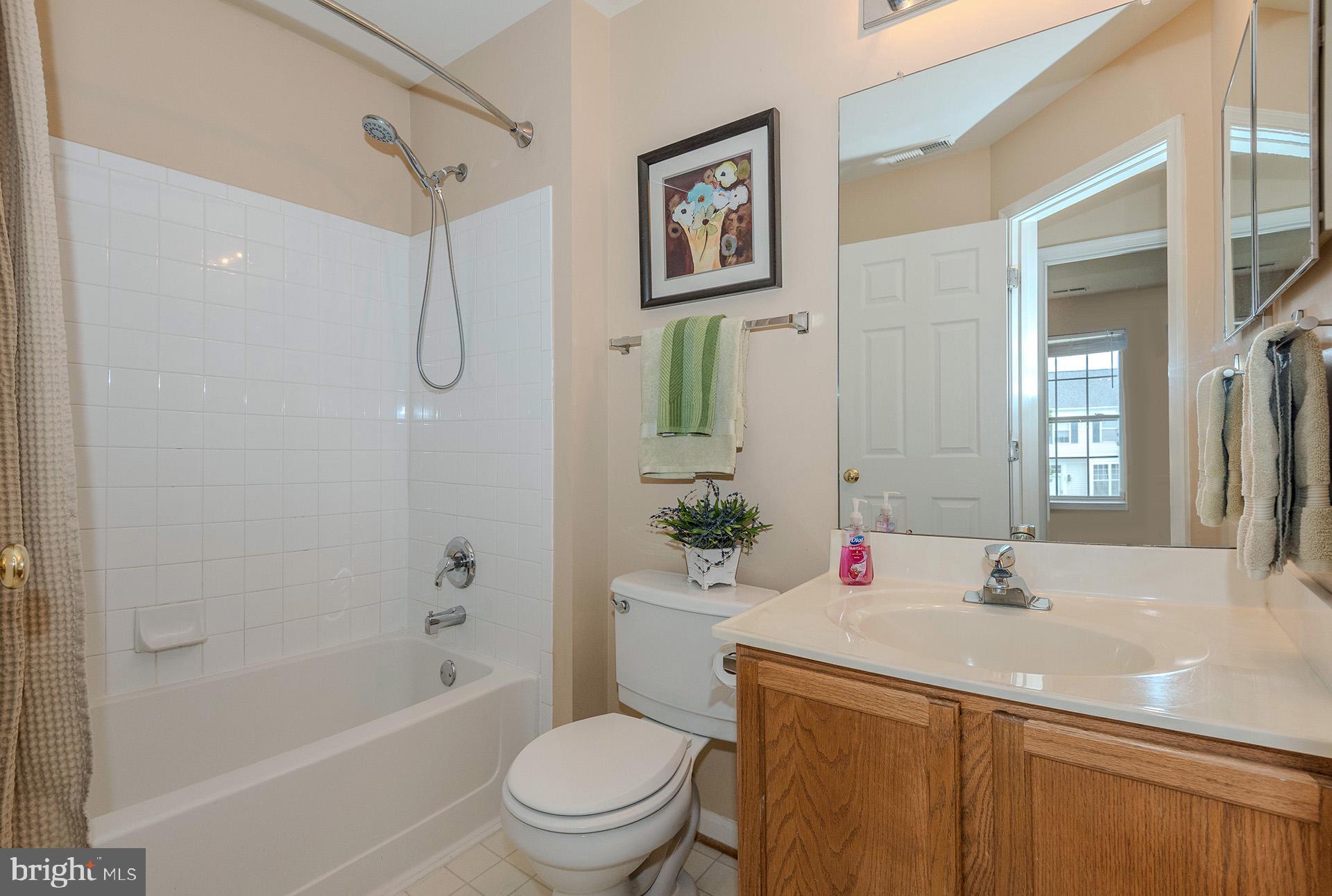 SEVEN OAKS - Residential