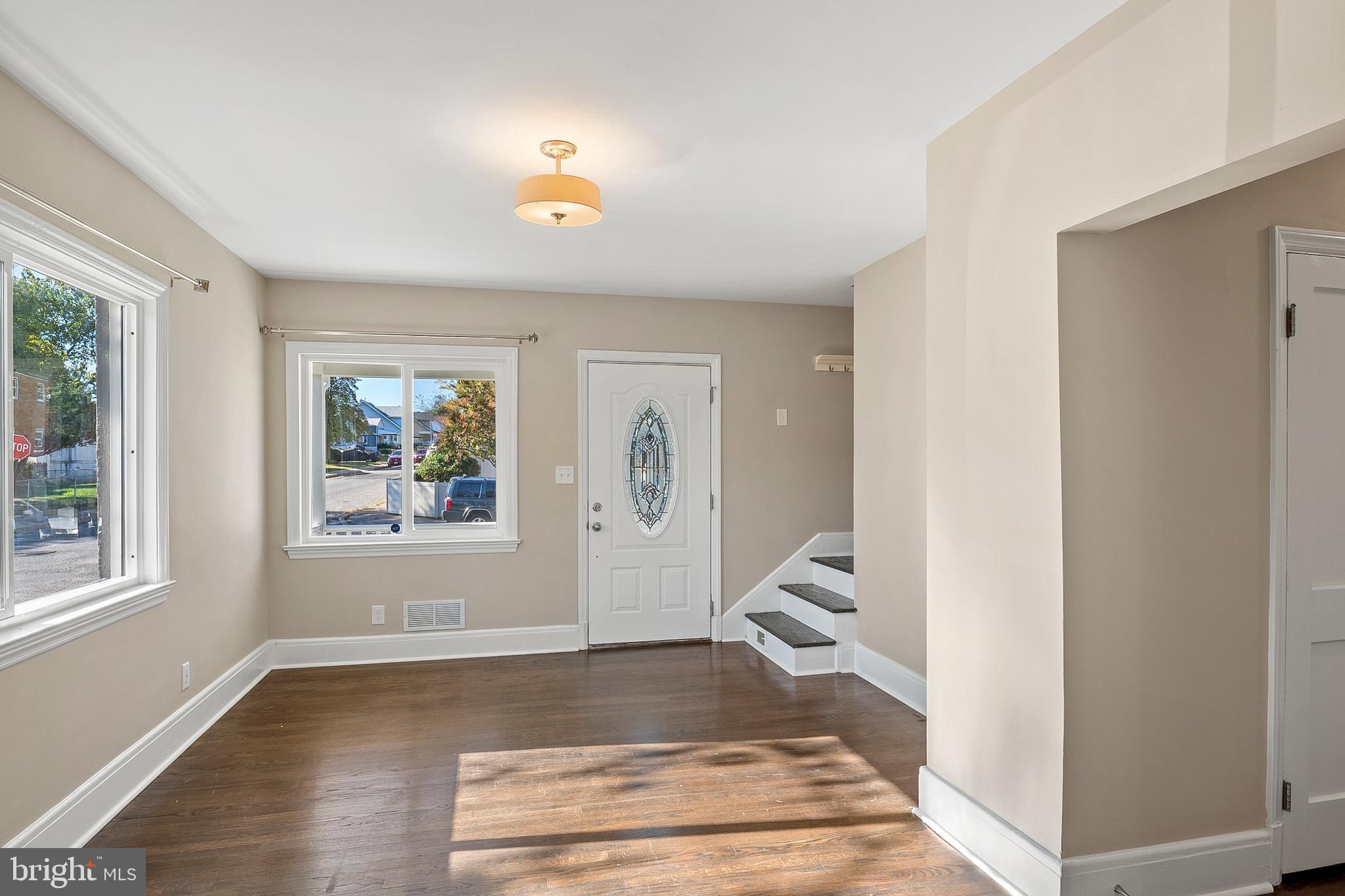 FRANKFORD - Residential Lease