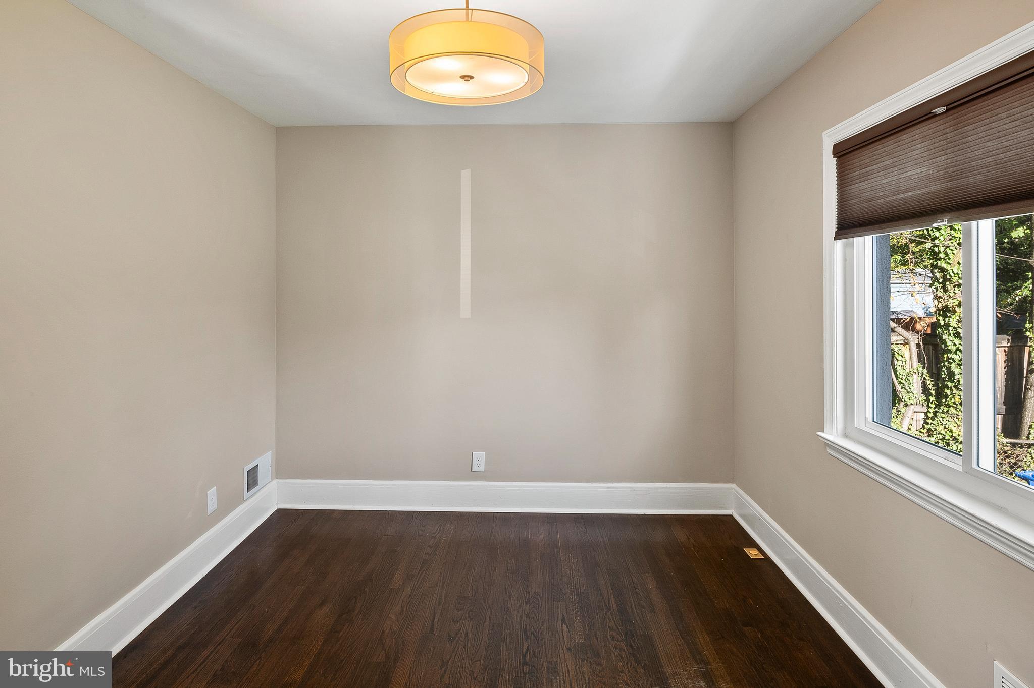 FRANKFORD - Residential Lease