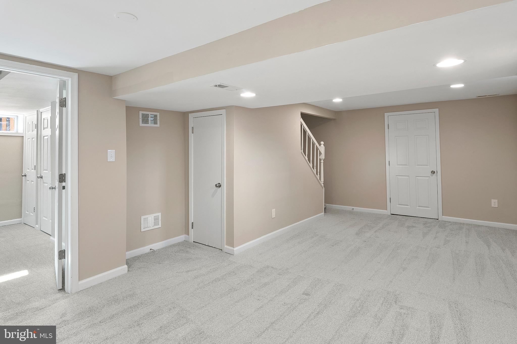 FRANKFORD - Residential Lease