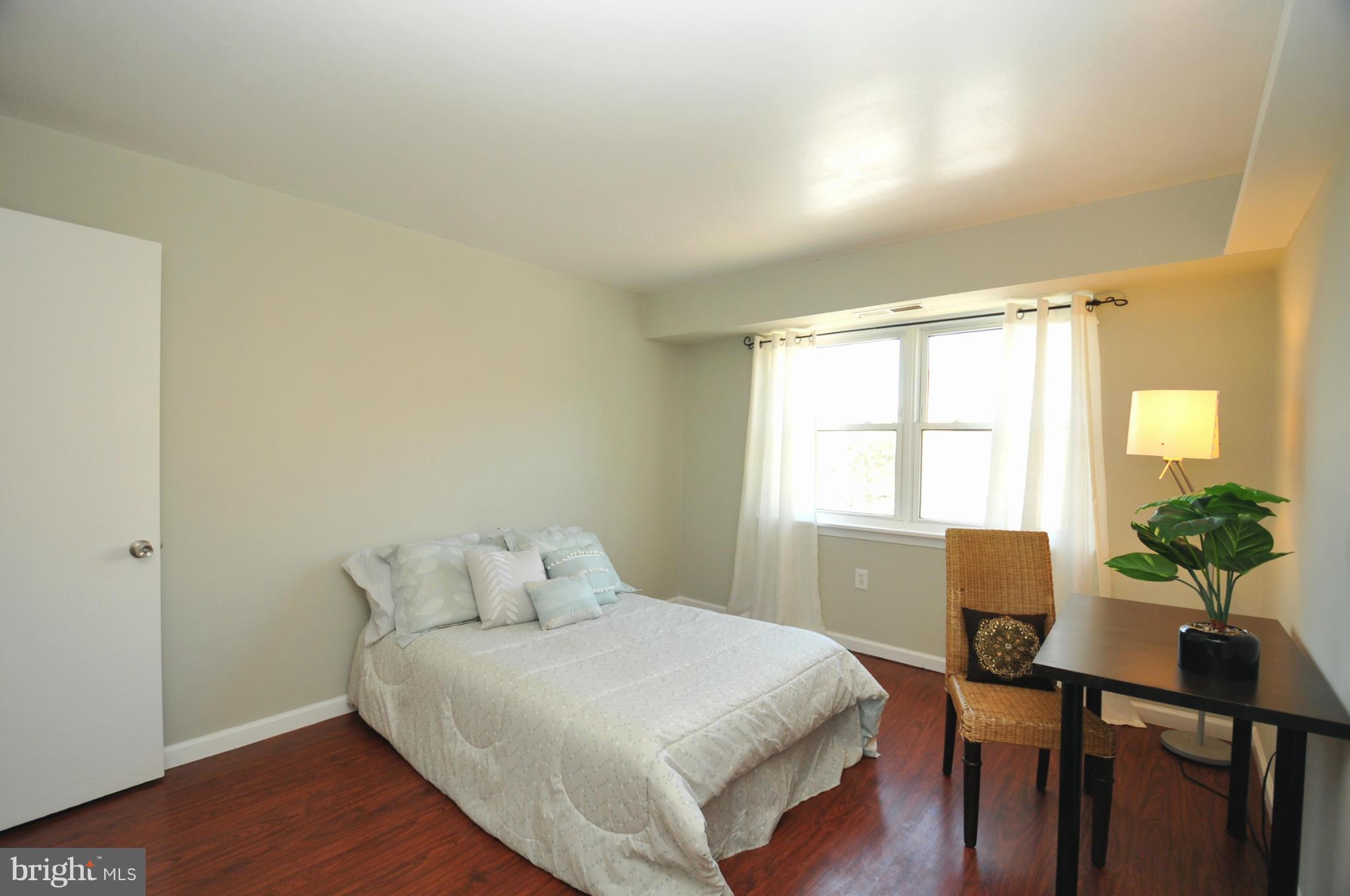 MAYFLOWER SQUARE - Residential