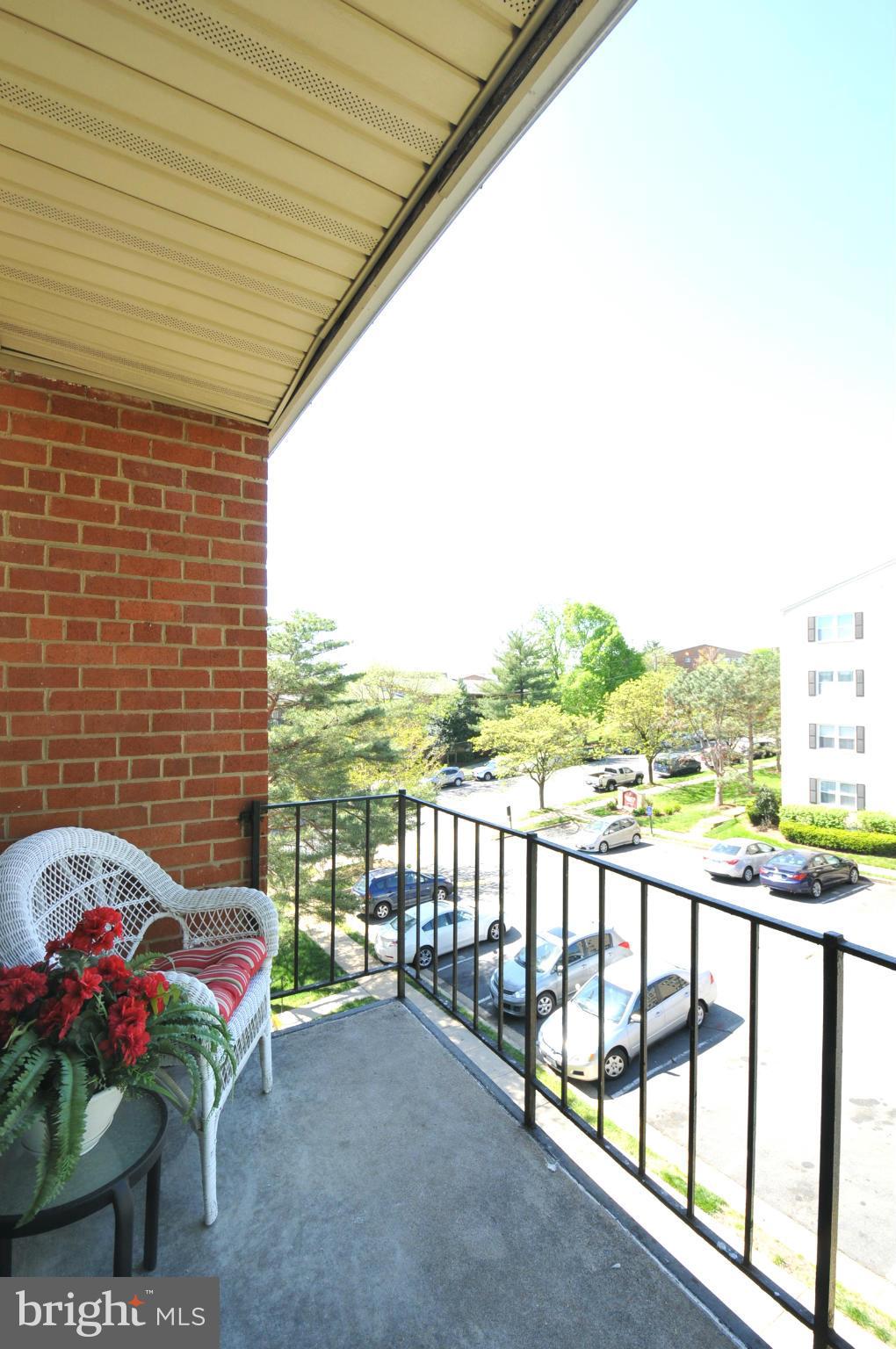 MAYFLOWER SQUARE - Residential