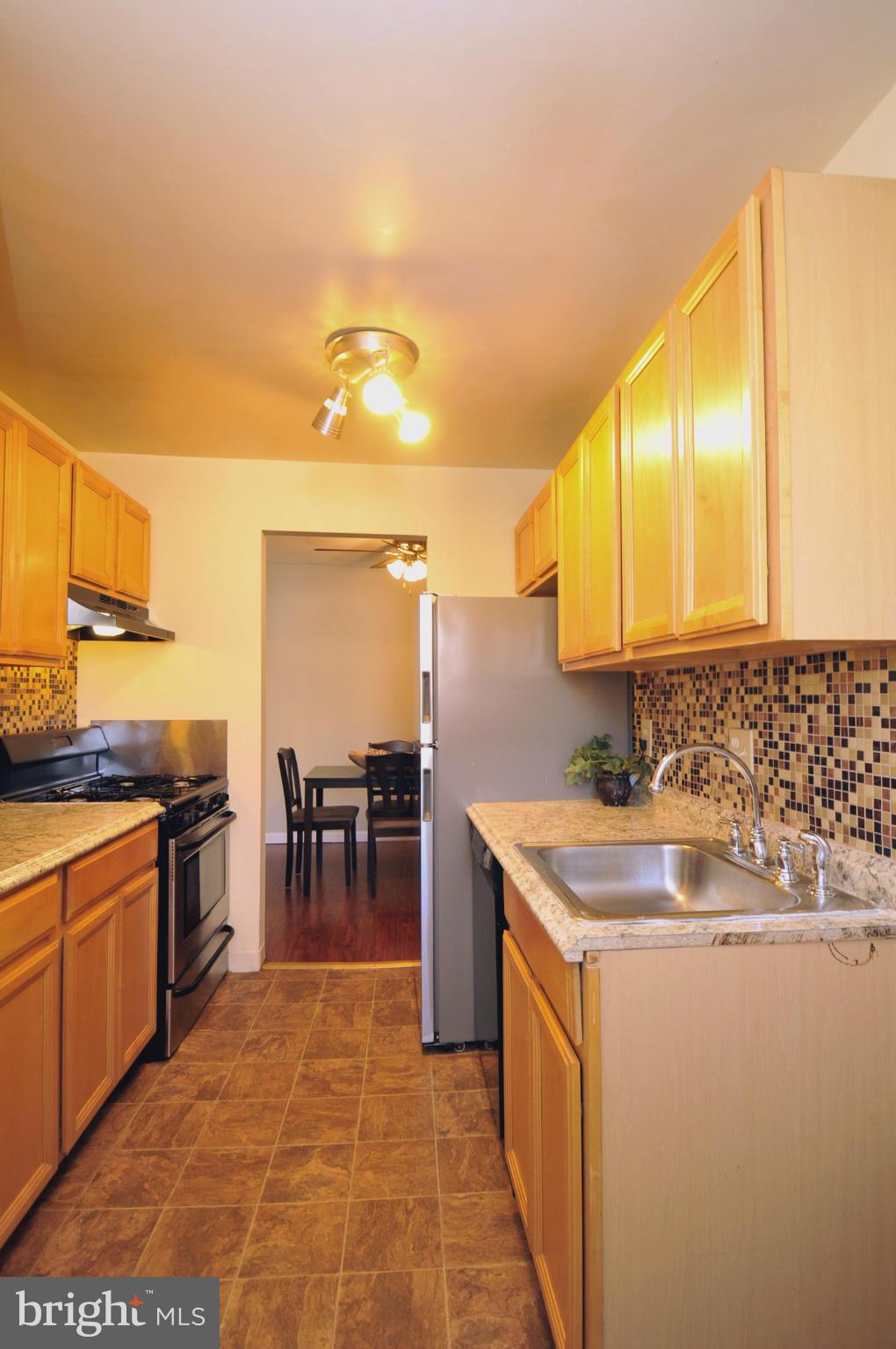 MAYFLOWER SQUARE - Residential