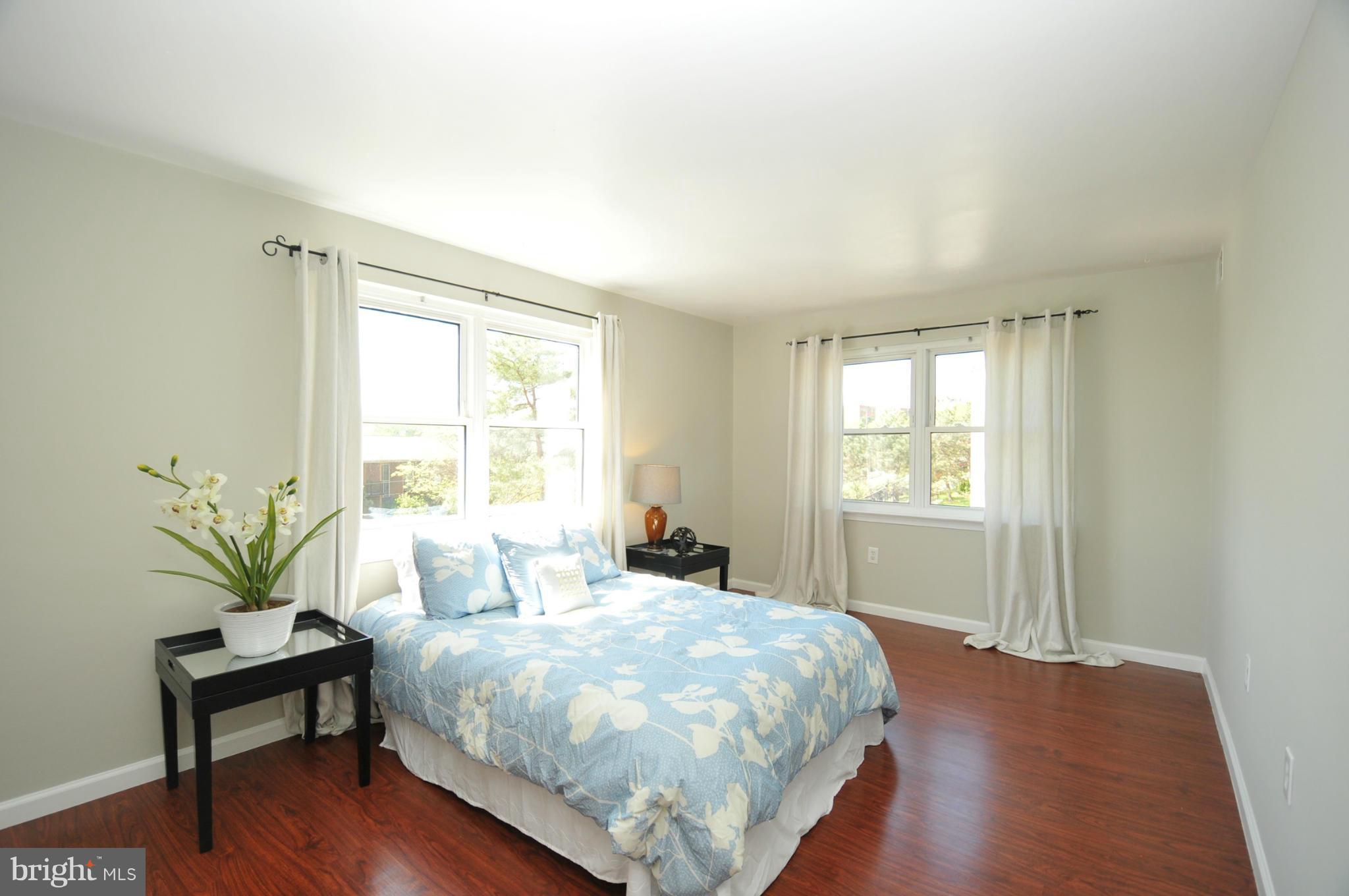 MAYFLOWER SQUARE - Residential