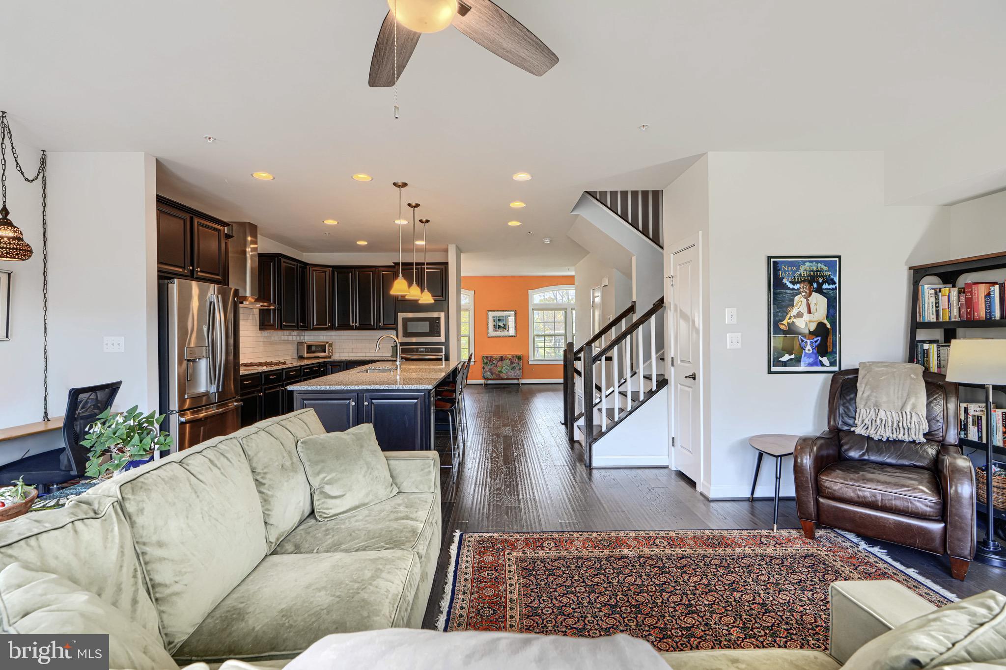 SUBURBAN GREENE - Residential