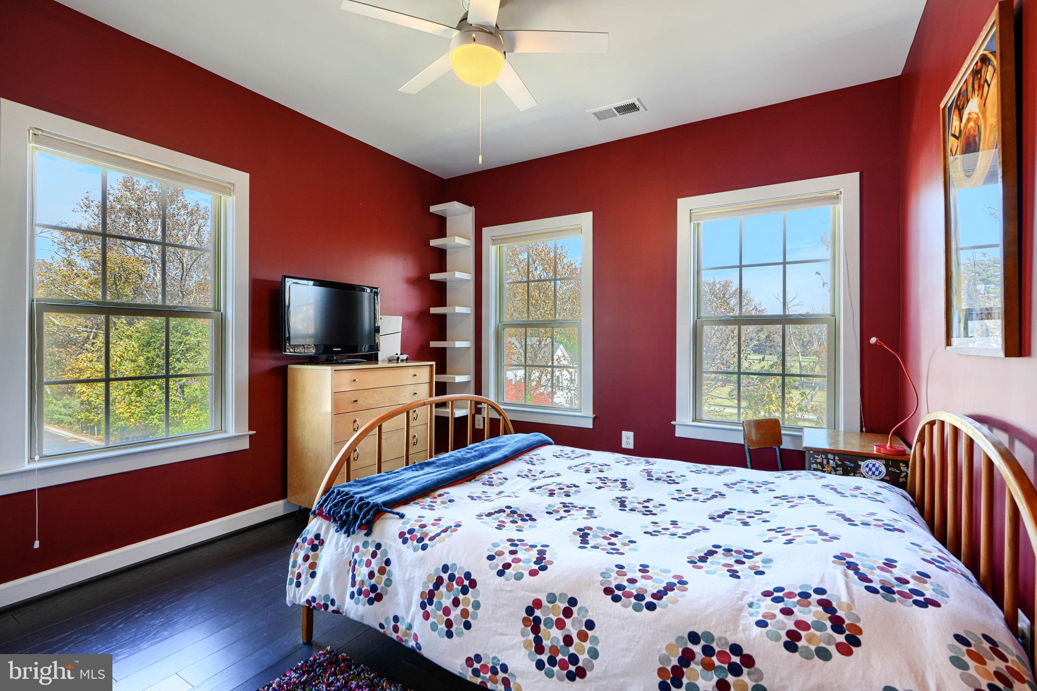 SUBURBAN GREENE - Residential