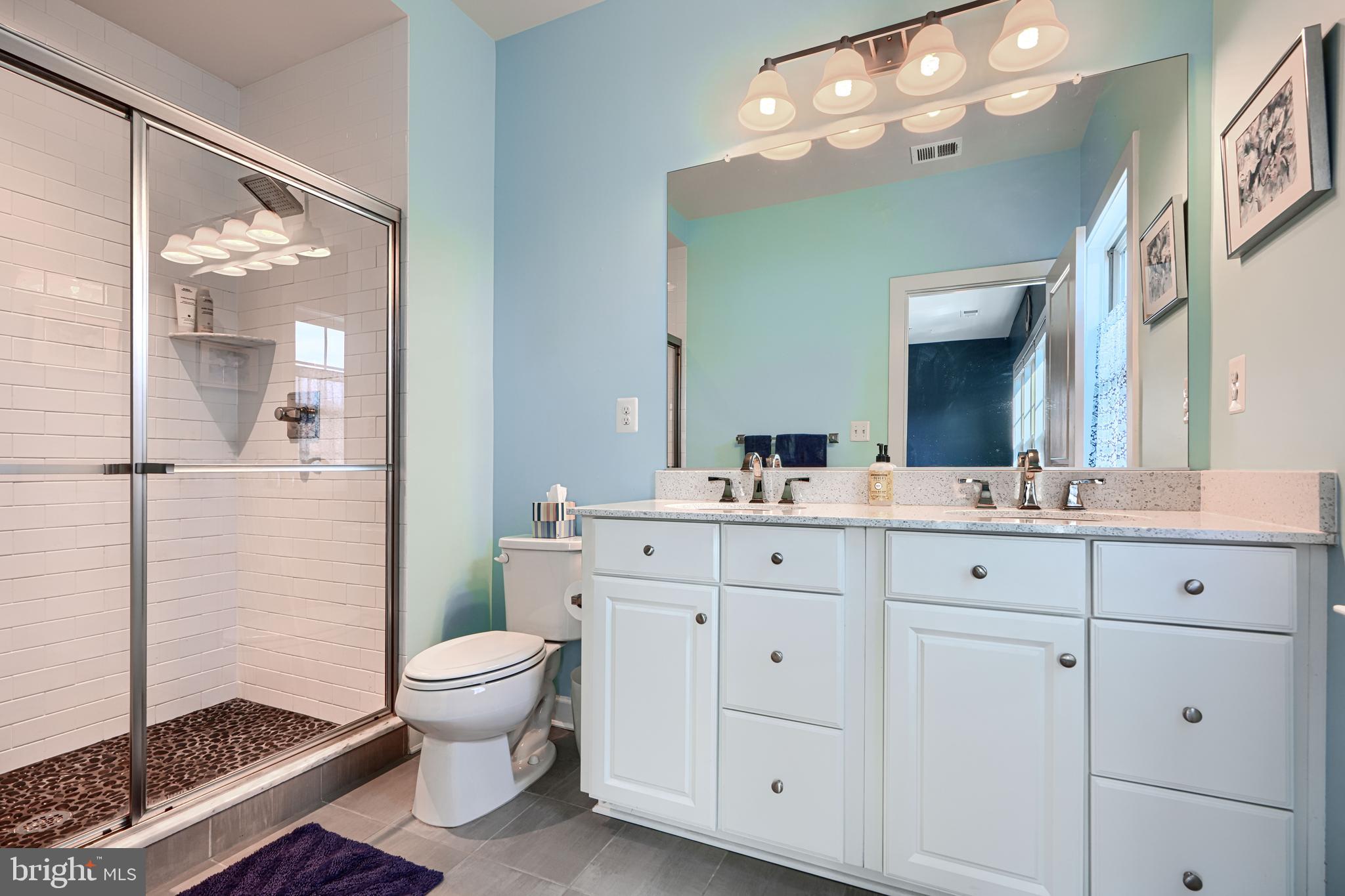 SUBURBAN GREENE - Residential