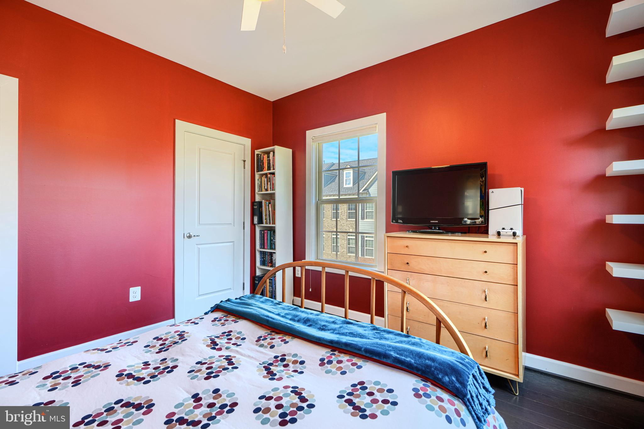 SUBURBAN GREENE - Residential