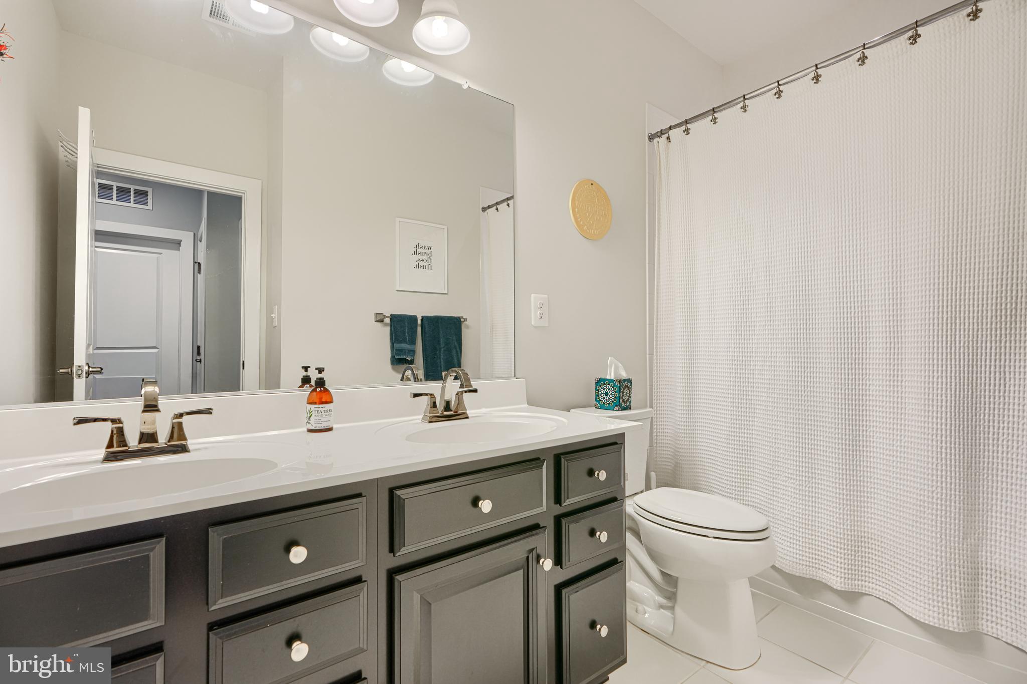 SUBURBAN GREENE - Residential