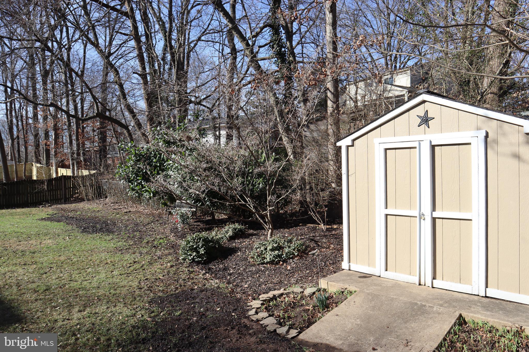 WEST SPRINGFIELD VILLAGE - Residential