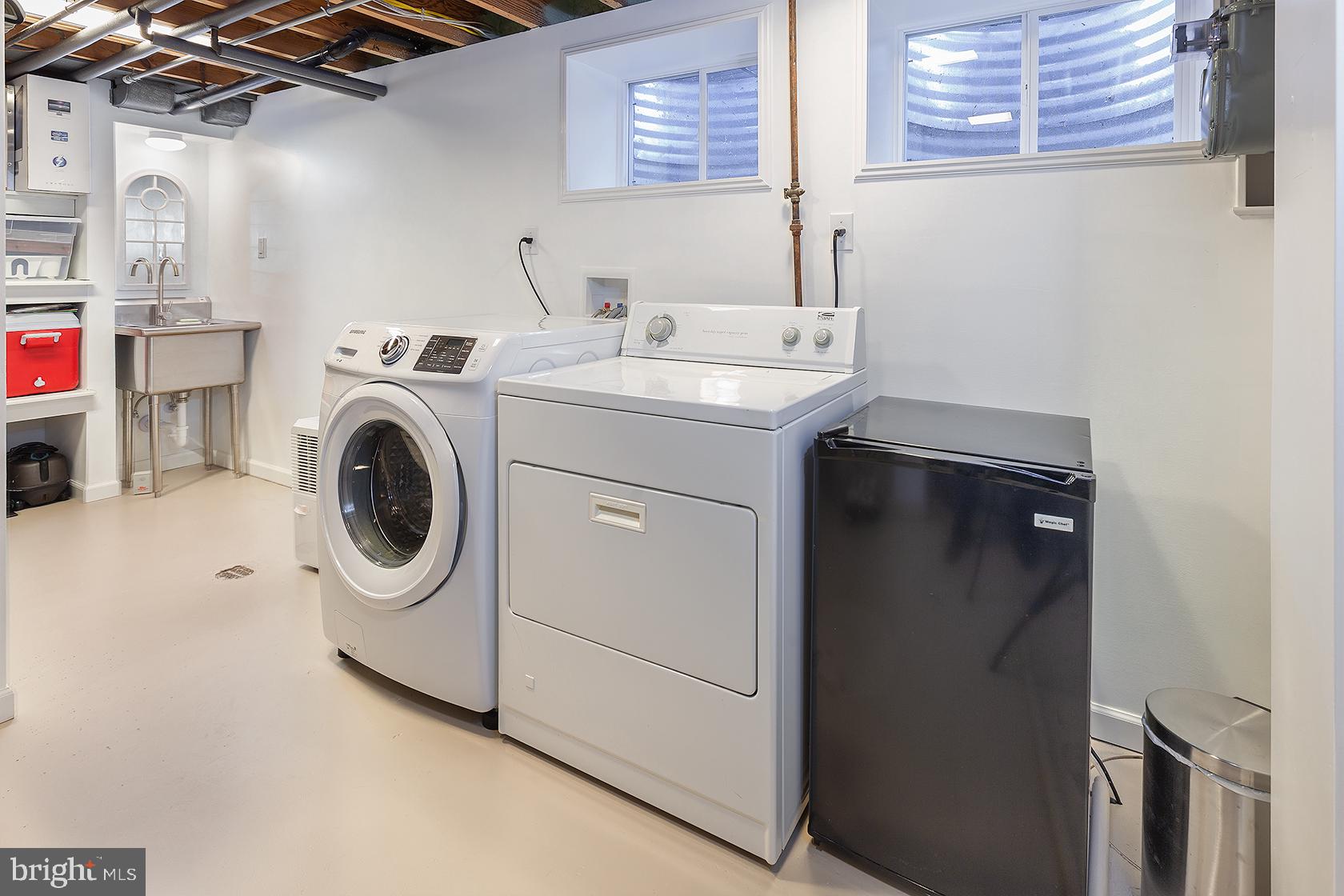 WEST SPRINGFIELD VILLAGE - Residential