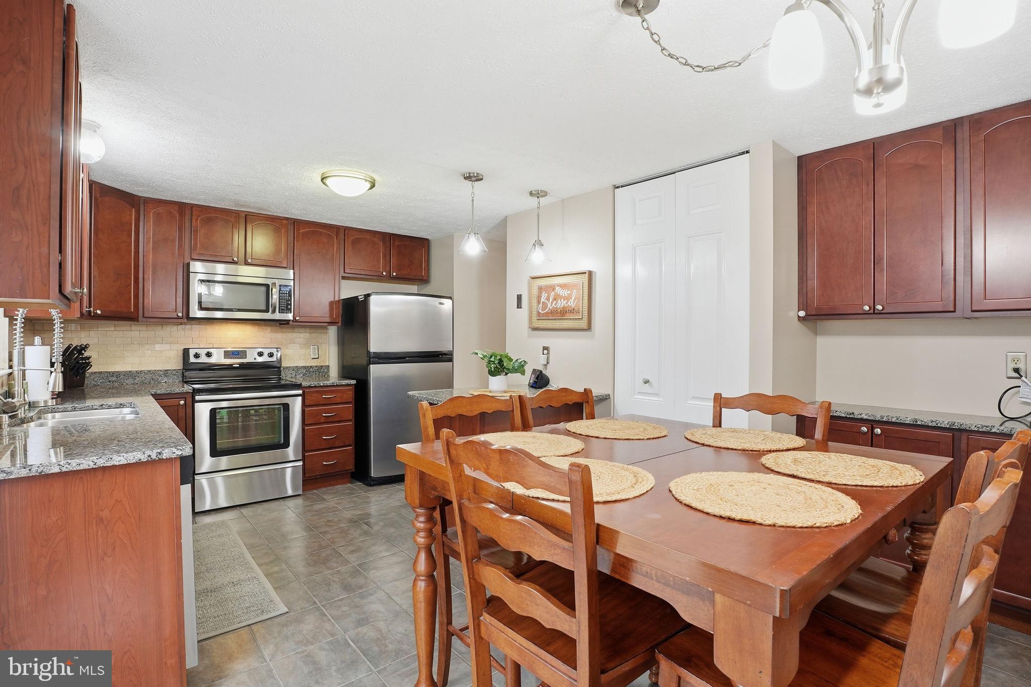 CHESTERFIELD - Residential