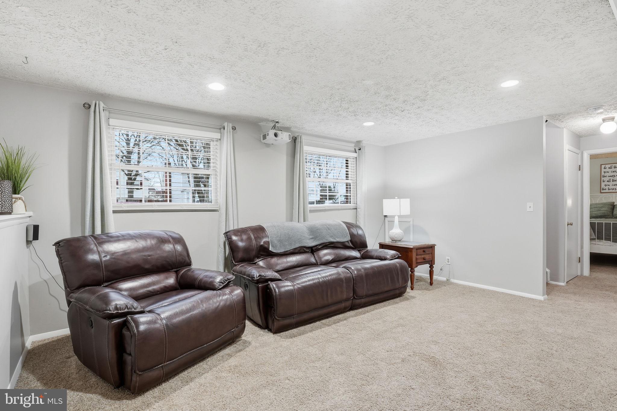 CHESTERFIELD - Residential