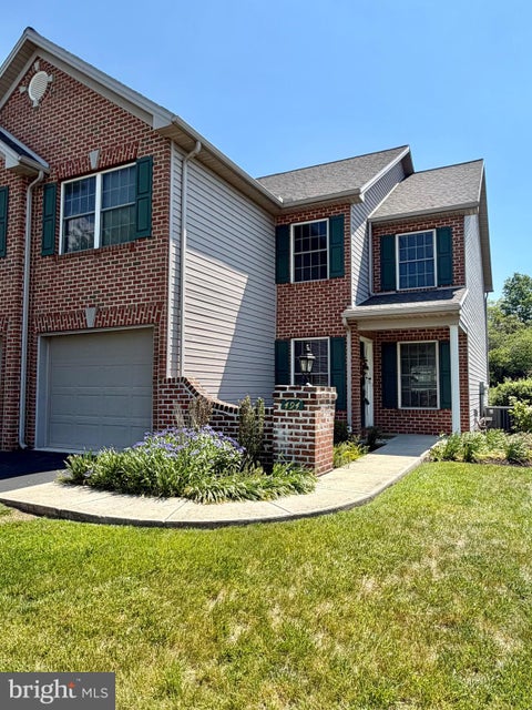 Townhouse For Sale - 494 Quiggley Circle<br/> HARRISBURG, PA 17112
