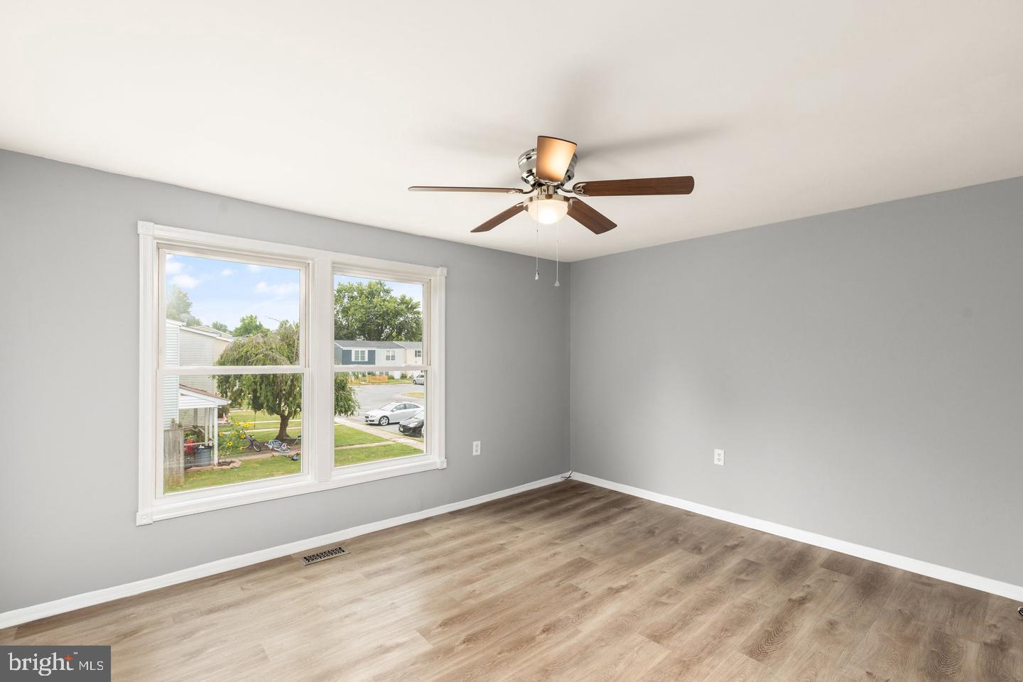 CLOVERBERRY - Residential Lease