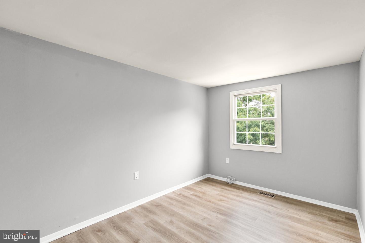 CLOVERBERRY - Residential Lease