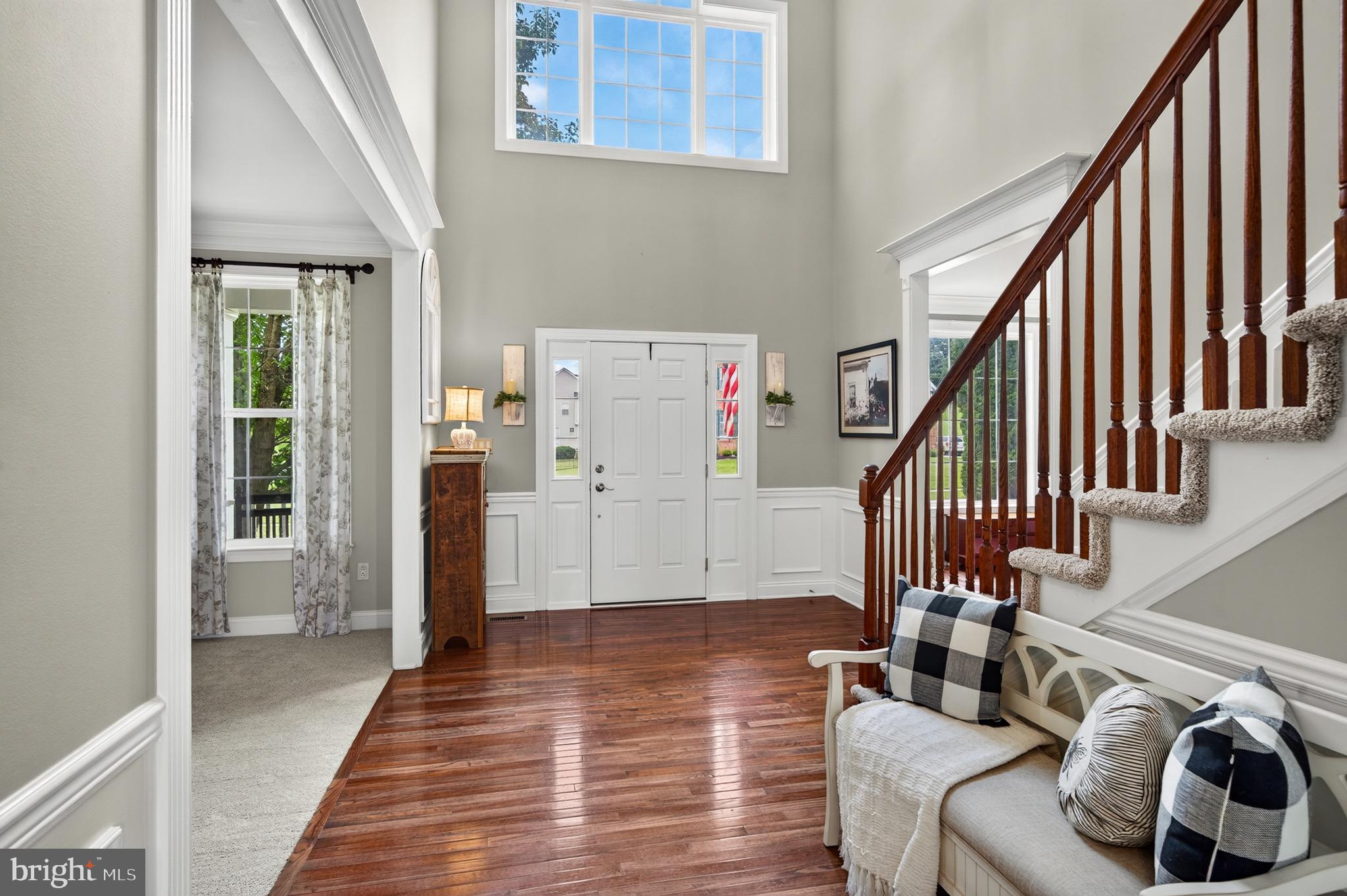 1315 JAMESTOWN DRIVE