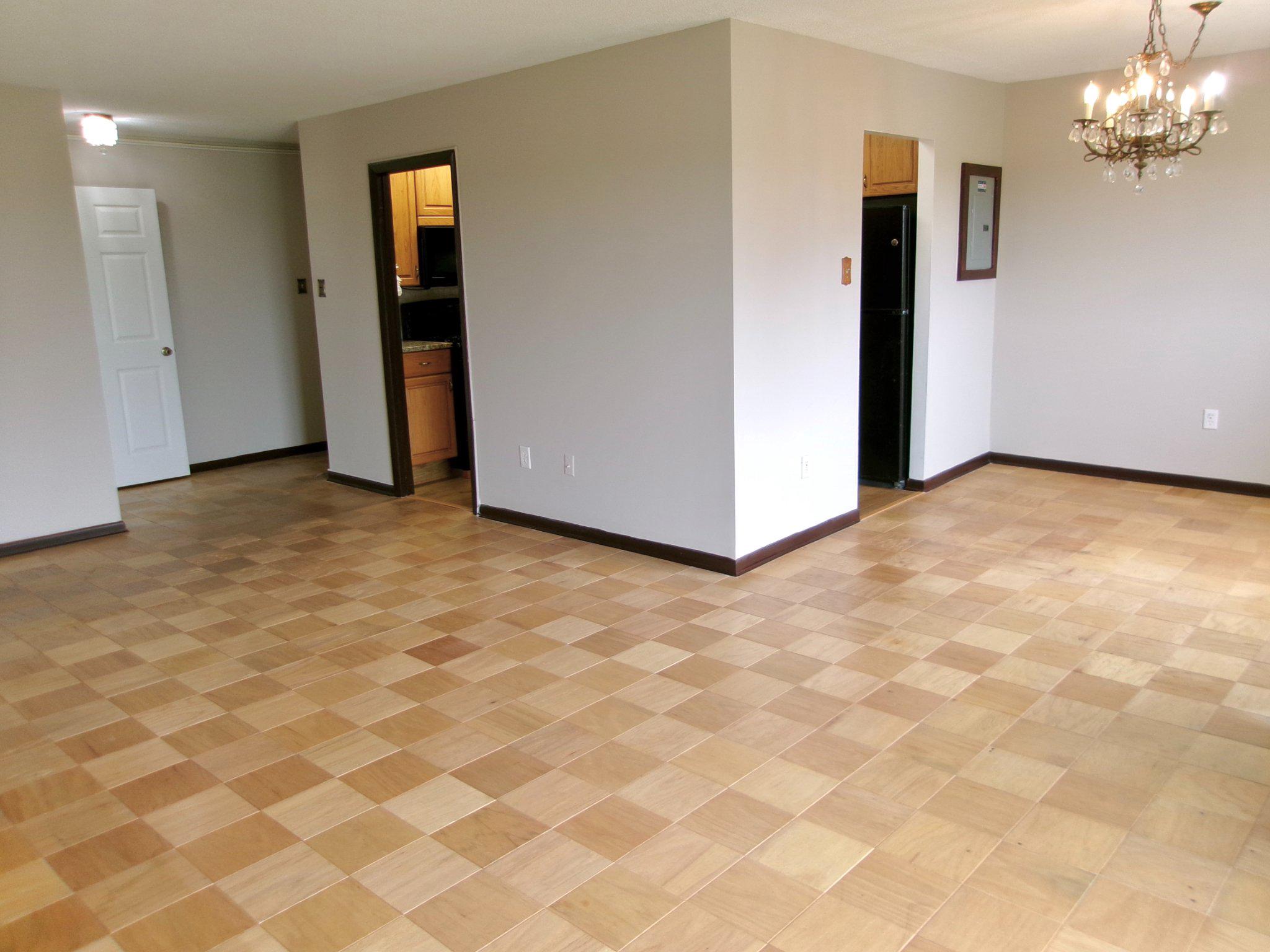 1121 UNIVERSITY BOULEVARD W 1115-B