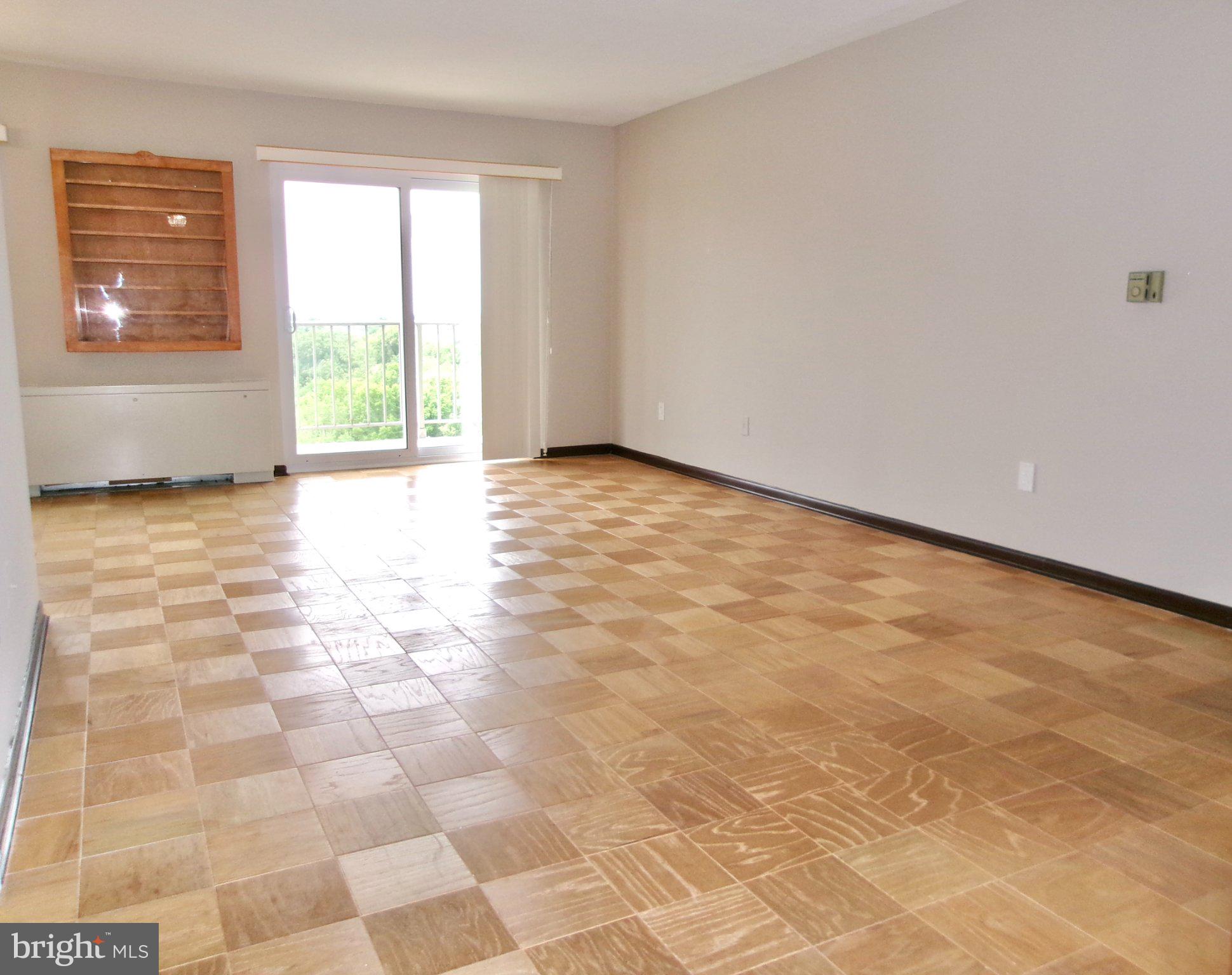 1121 UNIVERSITY BOULEVARD W 1115-B
