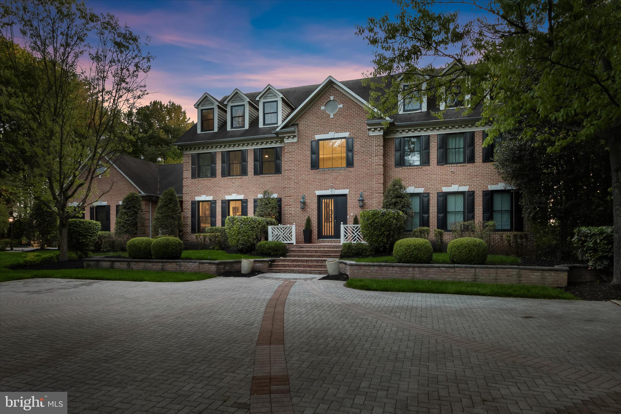 HEDGEROW - Residential